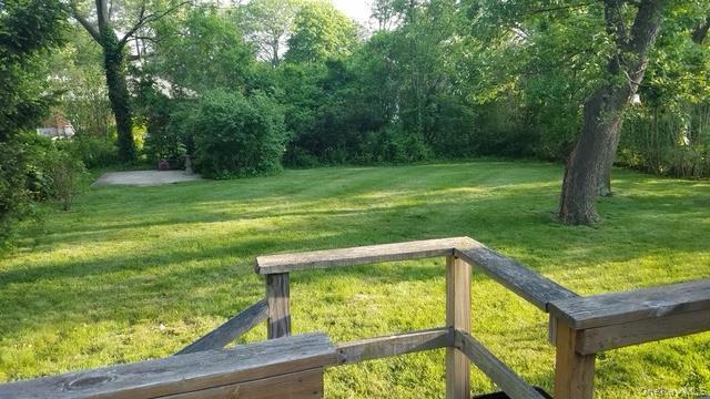 10 W 22nd Street, Huntington Station, NY 11746