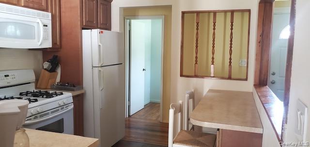 10 W 22nd Street, Huntington Station, NY 11746