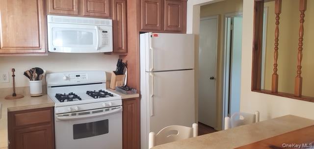 10 W 22nd Street, Huntington Station, NY 11746