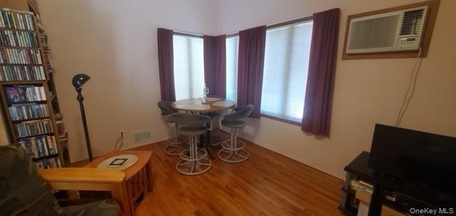 10 W 22nd Street, Huntington Station, NY 11746