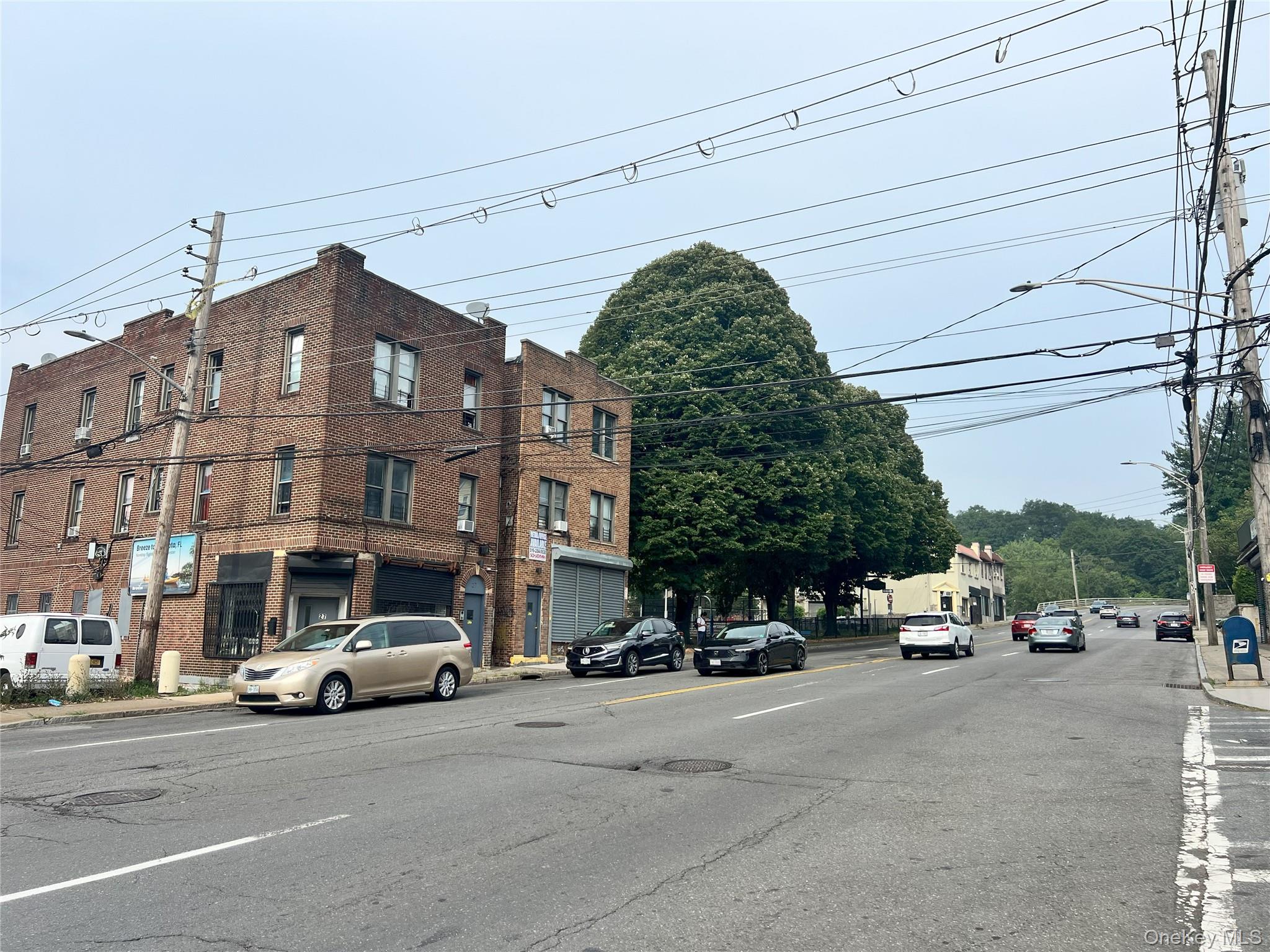 35 Tuckahoe Road, Yonkers, NY 10710