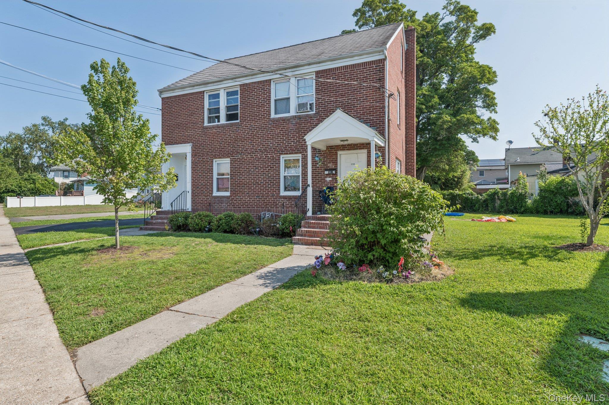 77-75 Center Avenue # 75 -77, Bay Shore, NY 11706
