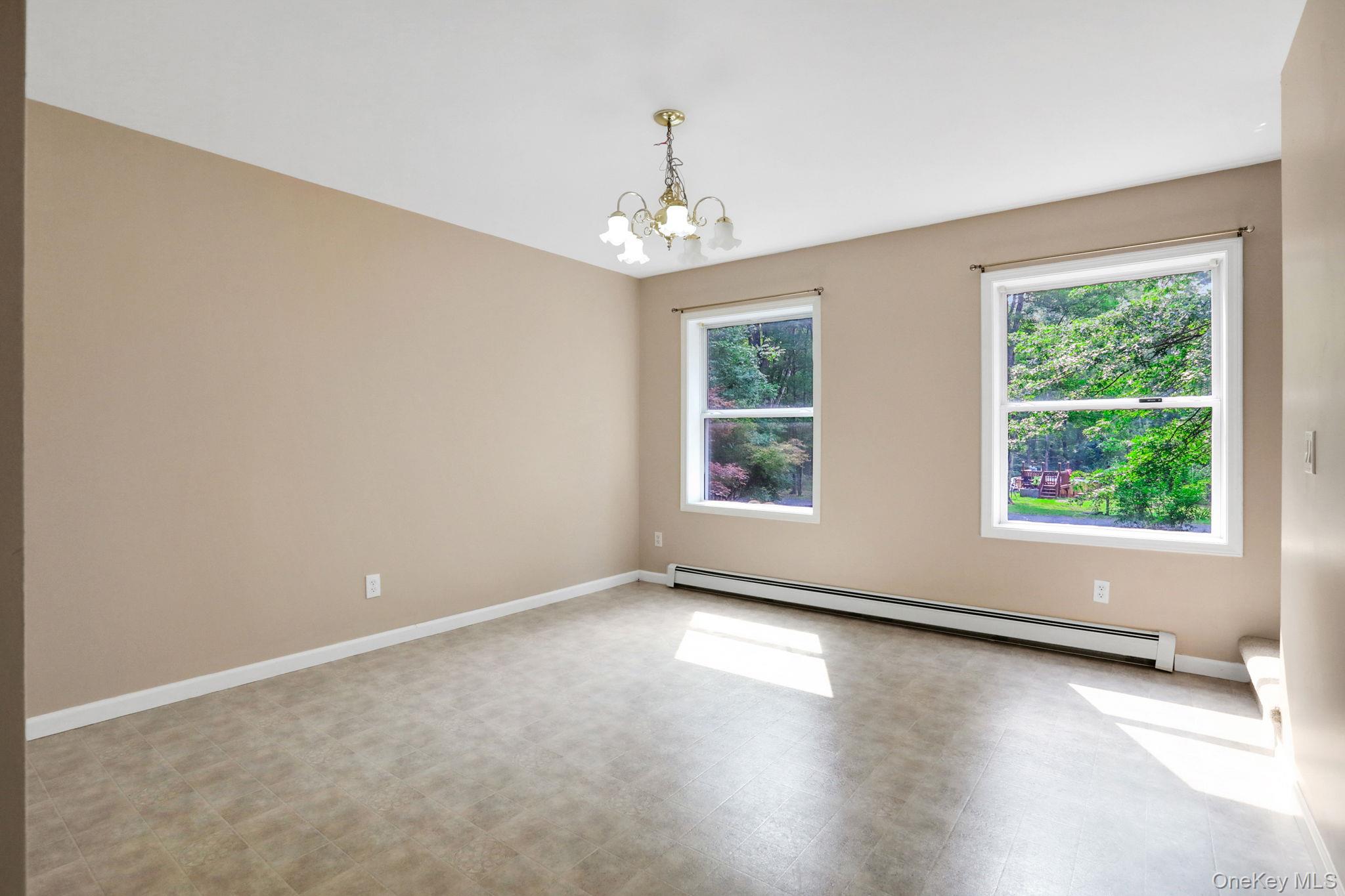 10 Lairds Court, Cairo, NY 12413