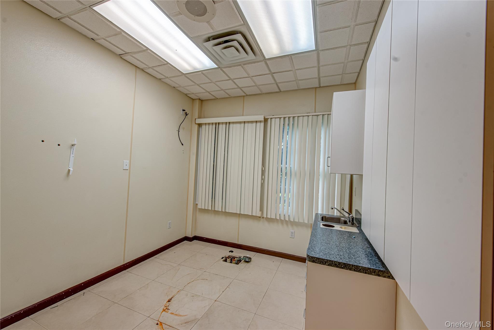 63 Eastport Road, Eastport, NY 11941