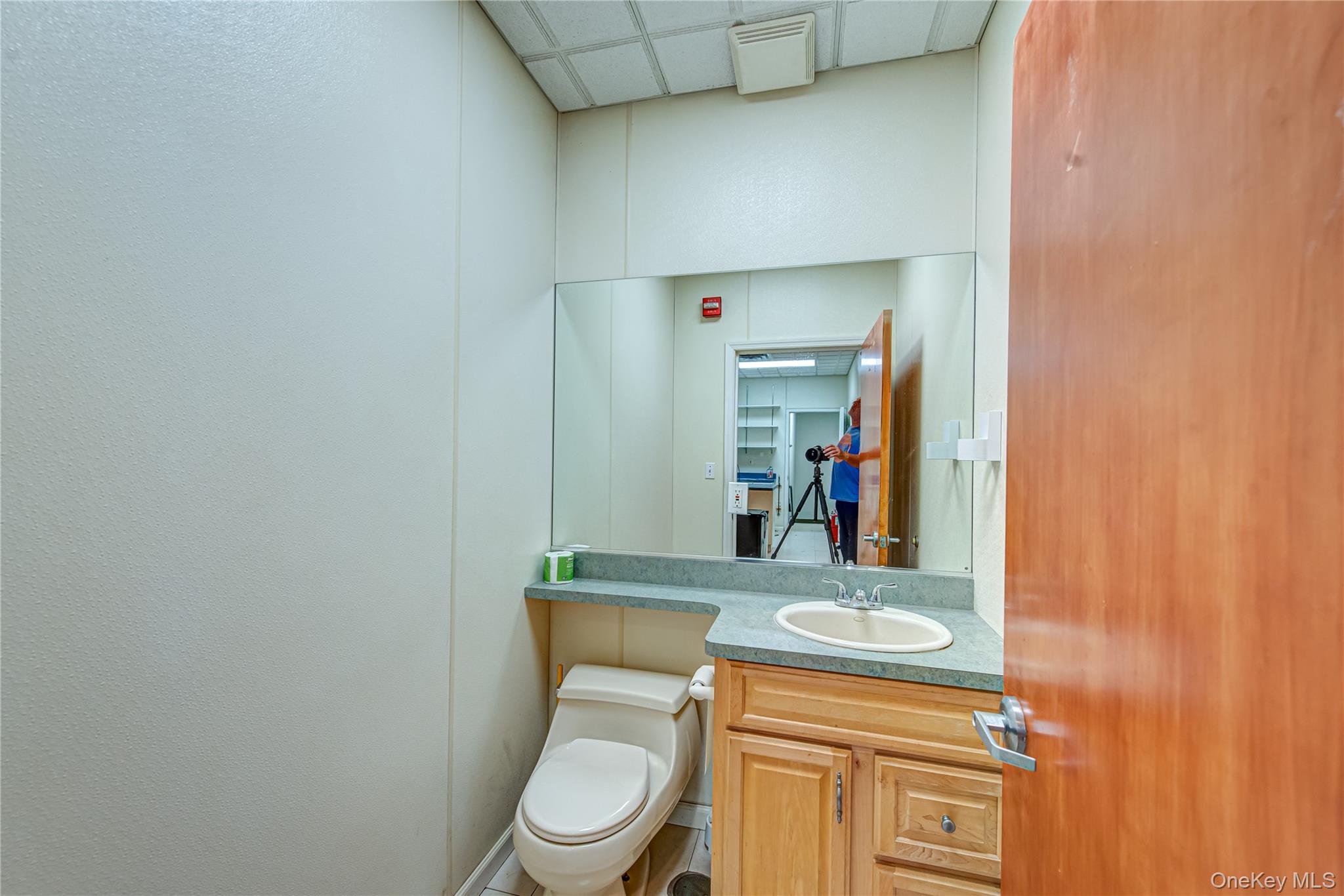 63 Eastport Road, Eastport, NY 11941