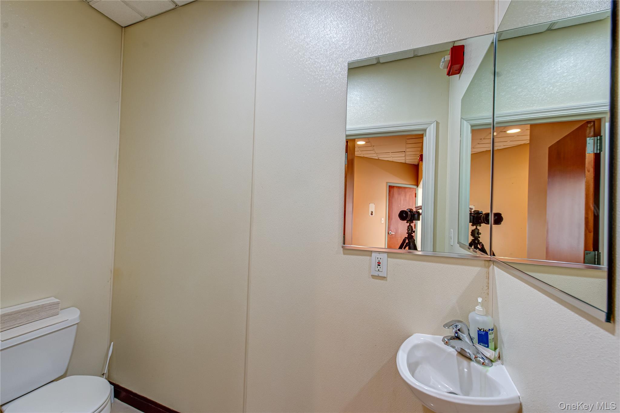 63 Eastport Road, Eastport, NY 11941