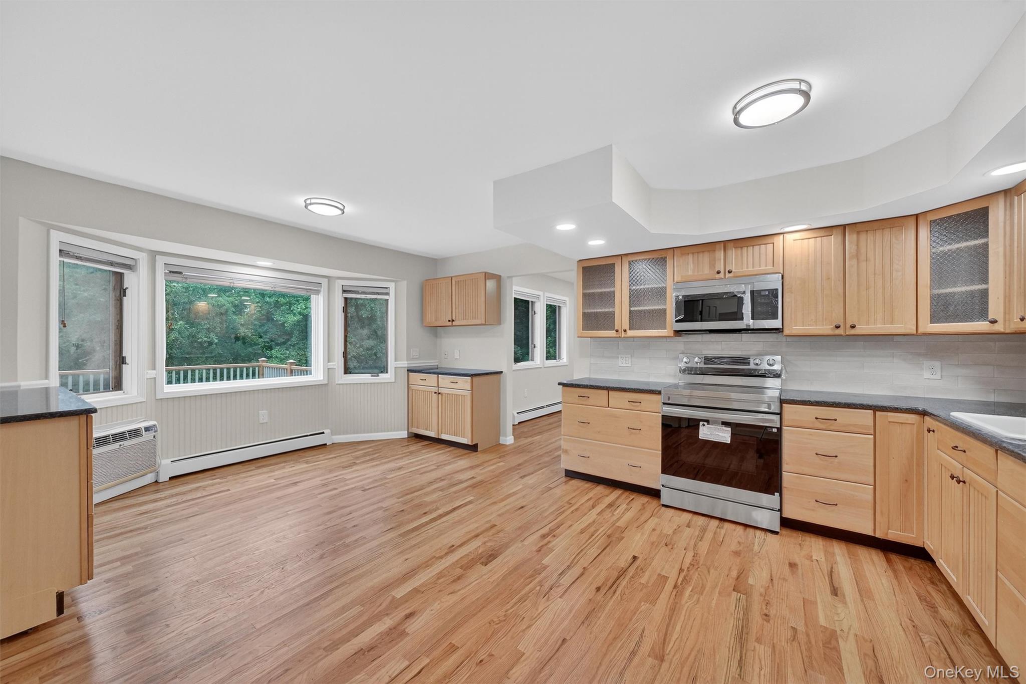 16 Flag Lane, Campbell Hall, NY 10916