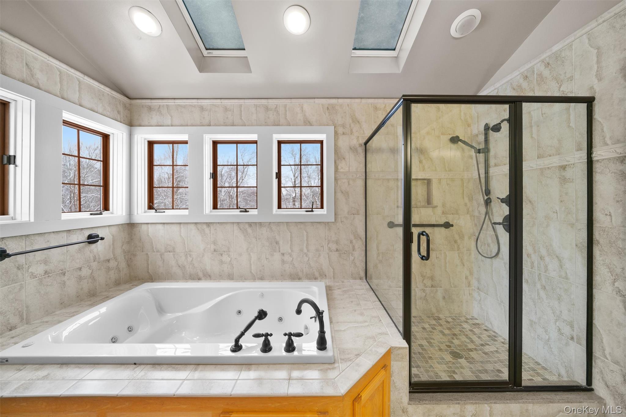 16 Flag Lane, Campbell Hall, NY 10916