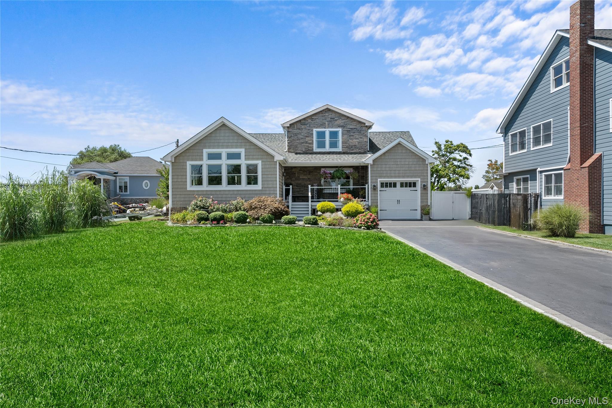 234 W Islip Road, West Islip, NY 11795