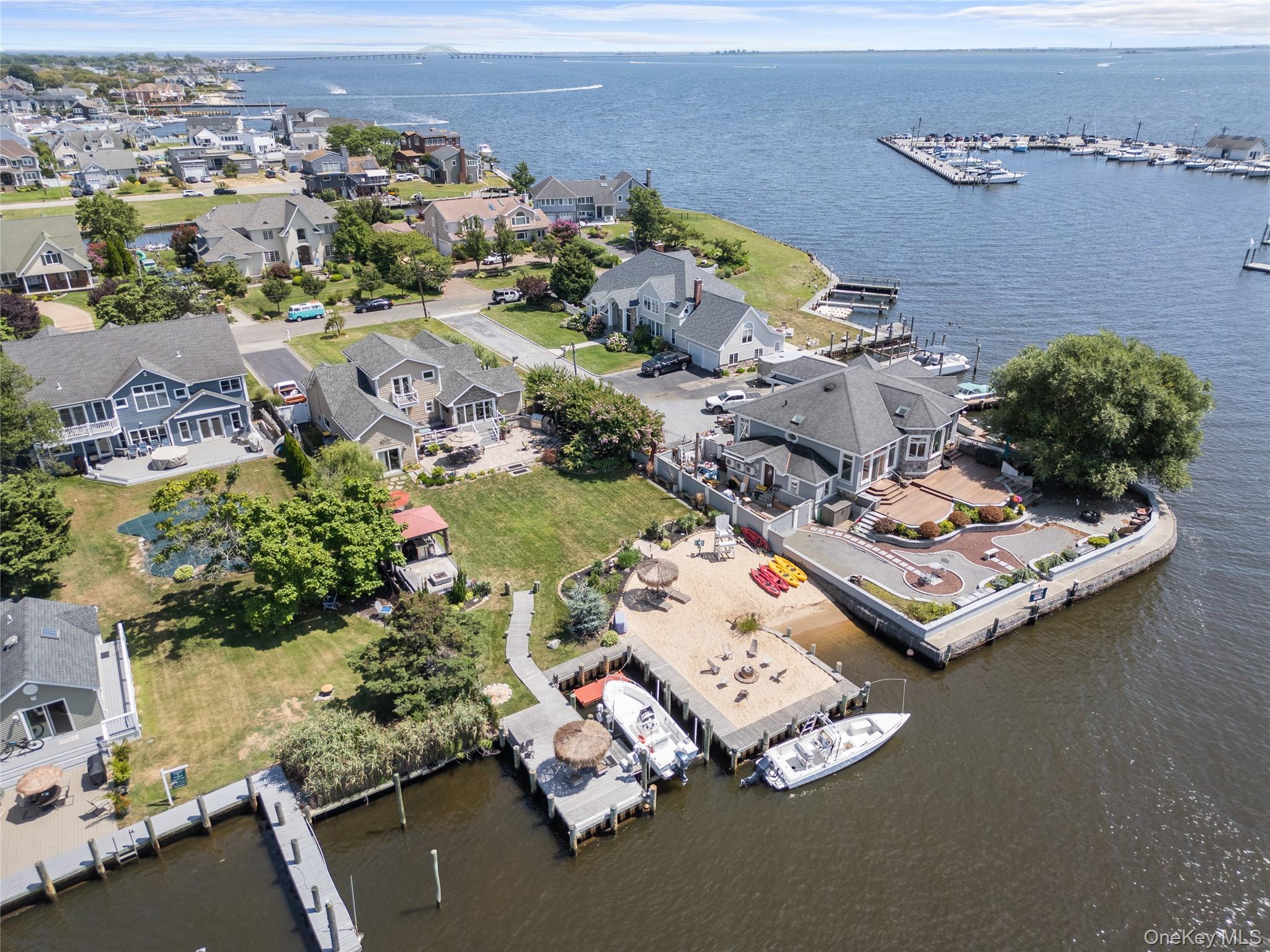 234 W Islip Road, West Islip, NY 11795