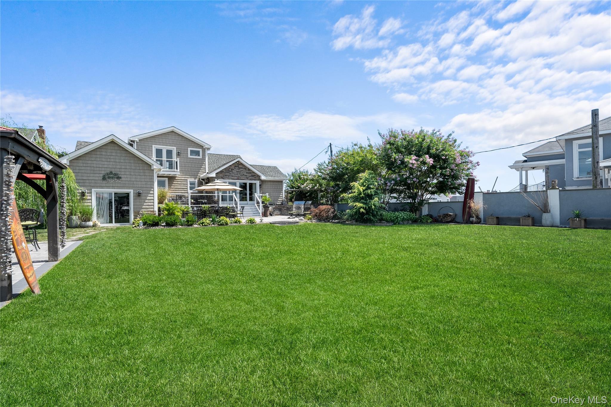 234 W Islip Road, West Islip, NY 11795