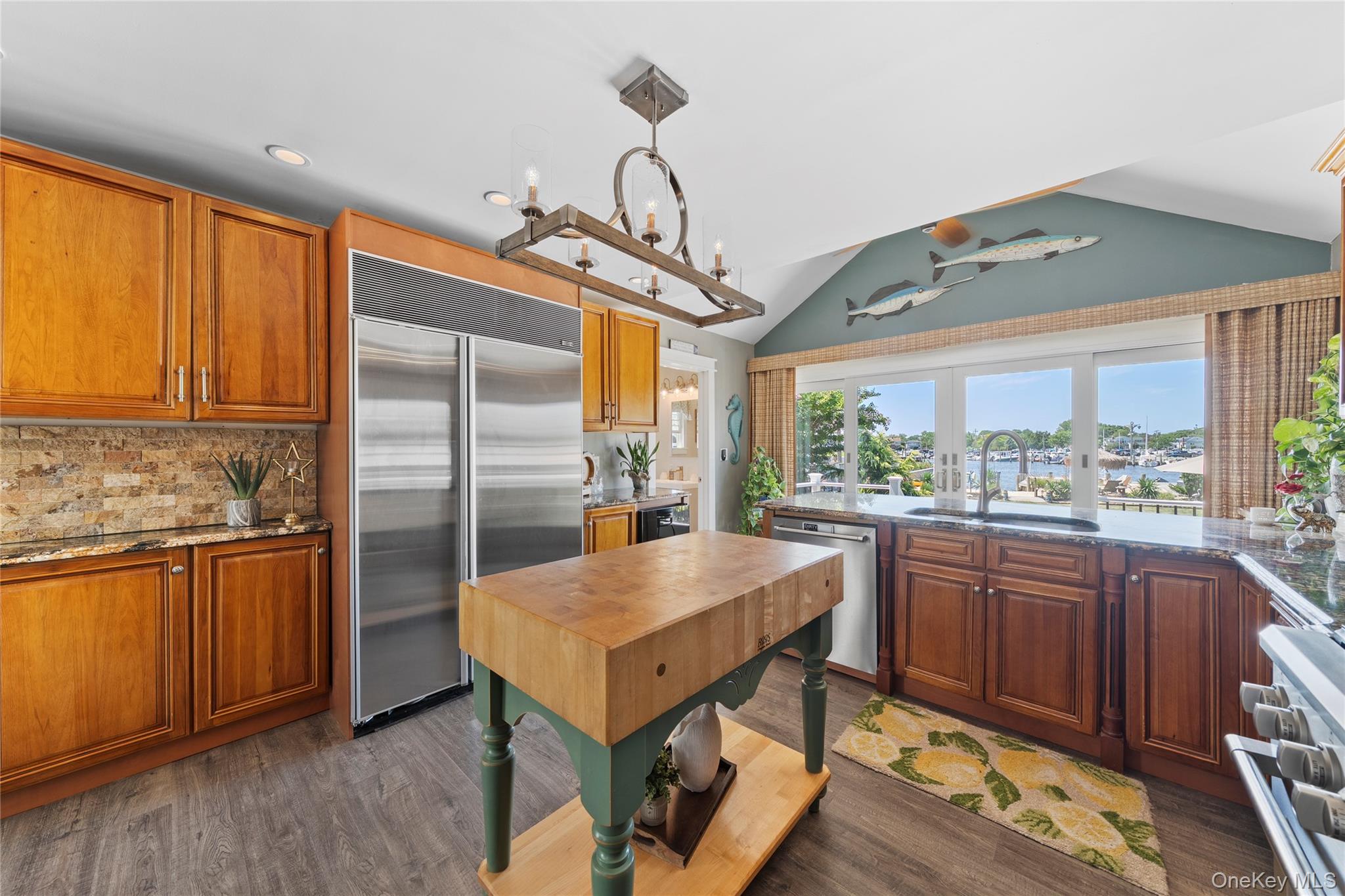 234 W Islip Road, West Islip, NY 11795