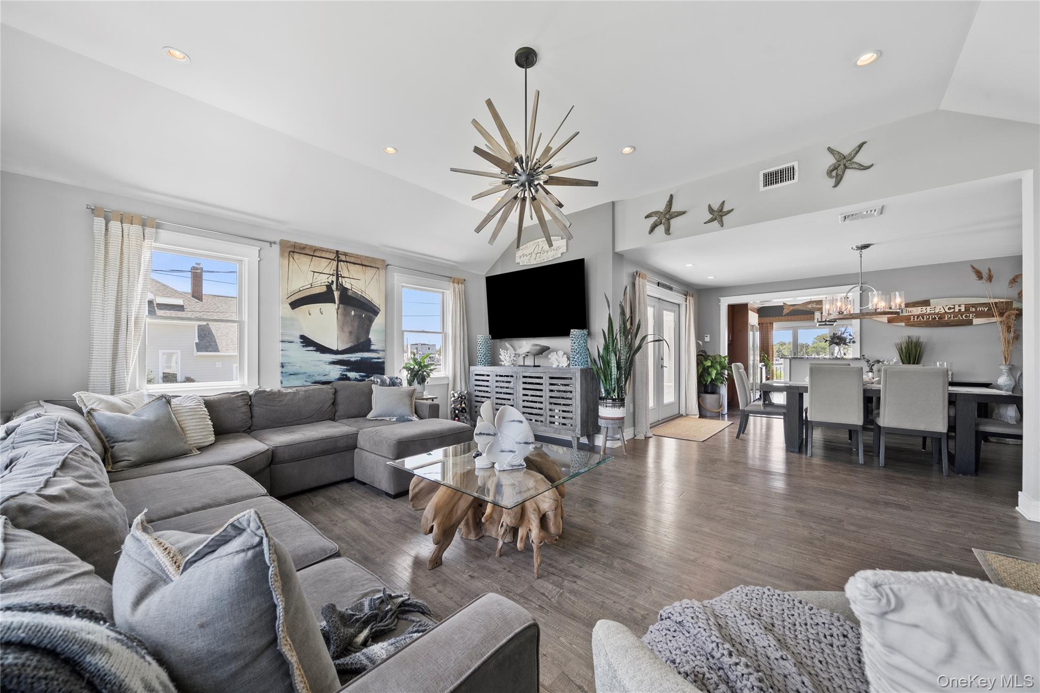 234 W Islip Road, West Islip, NY 11795