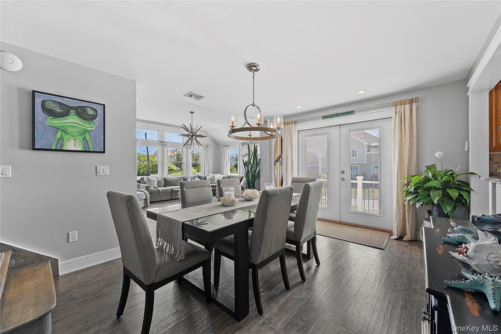 234 W Islip Road, West Islip, NY 11795