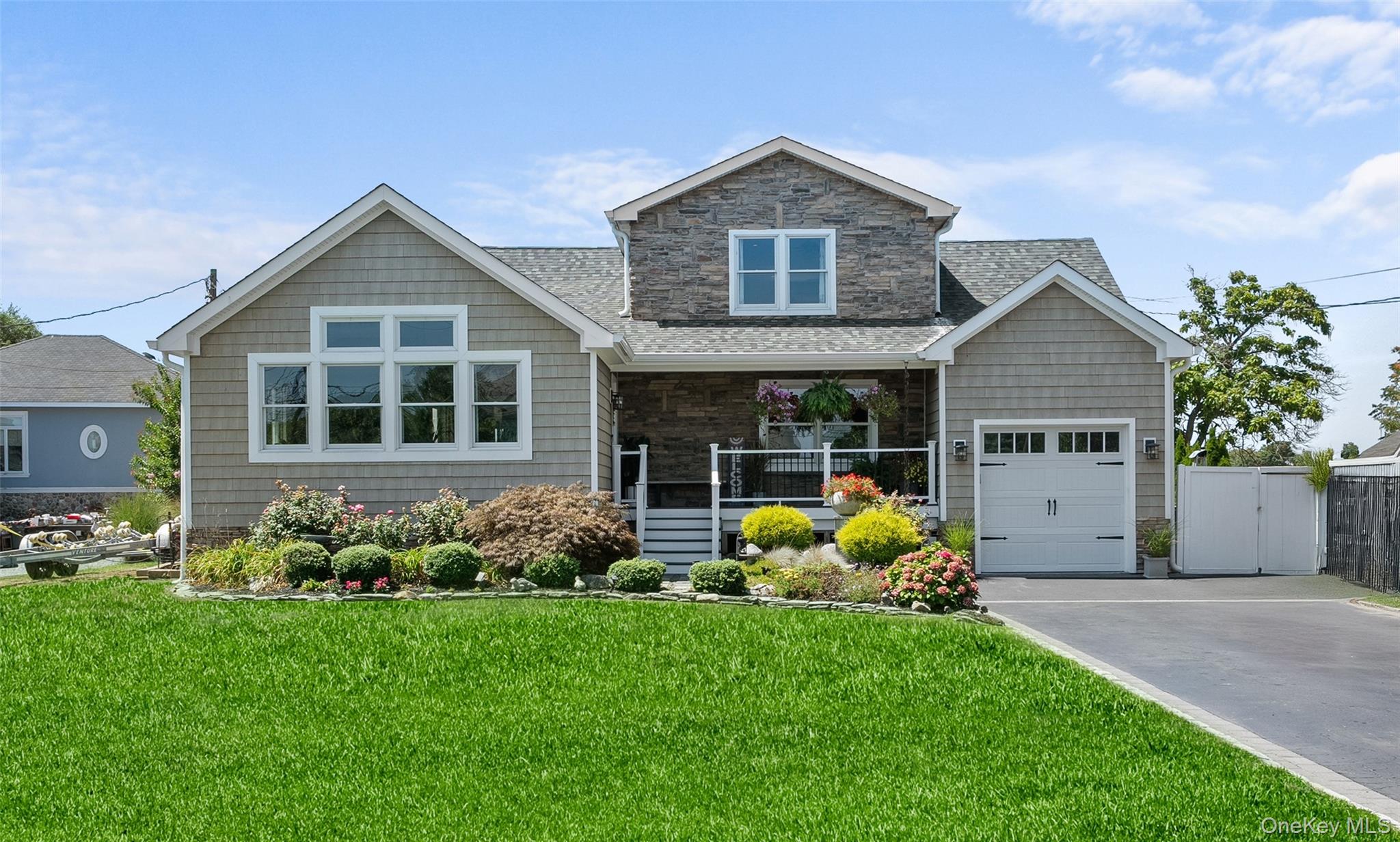 234 W Islip Road, West Islip, NY 11795