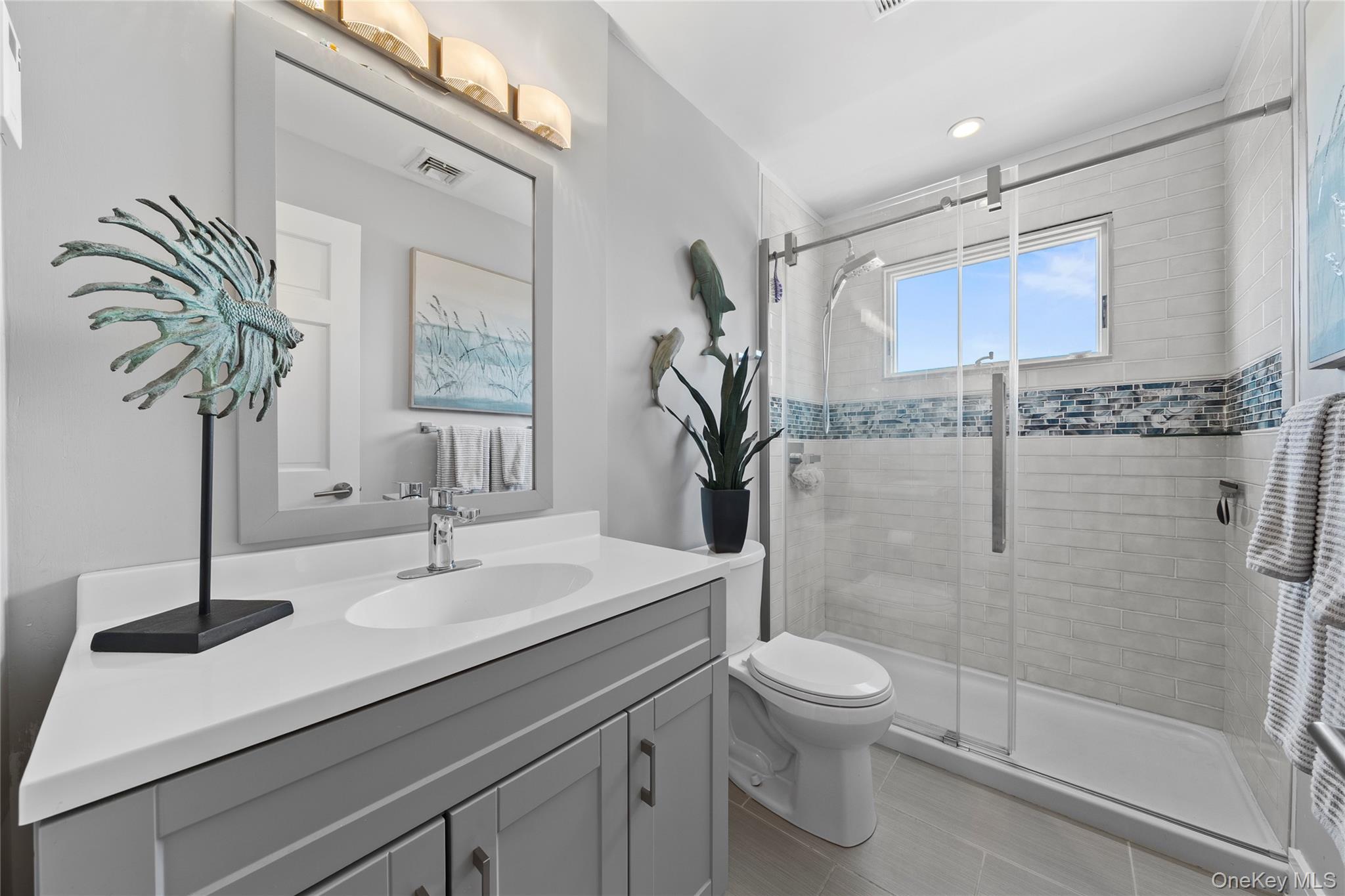 234 W Islip Road, West Islip, NY 11795