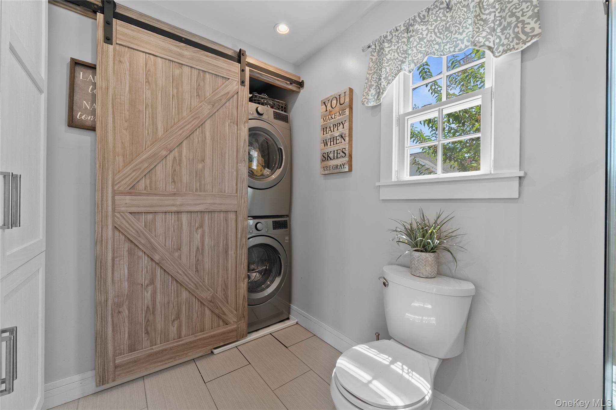 234 W Islip Road, West Islip, NY 11795