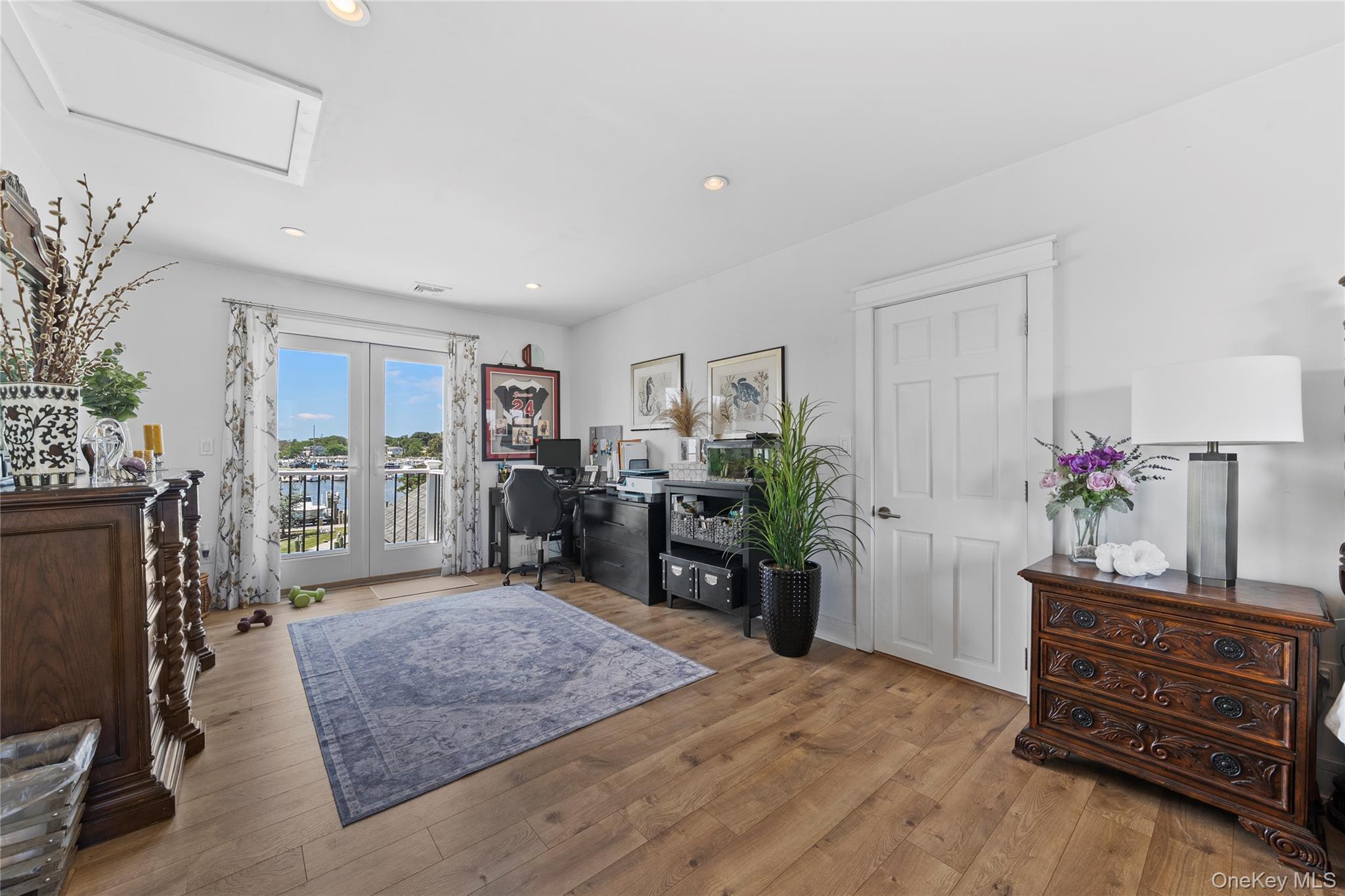 234 W Islip Road, West Islip, NY 11795