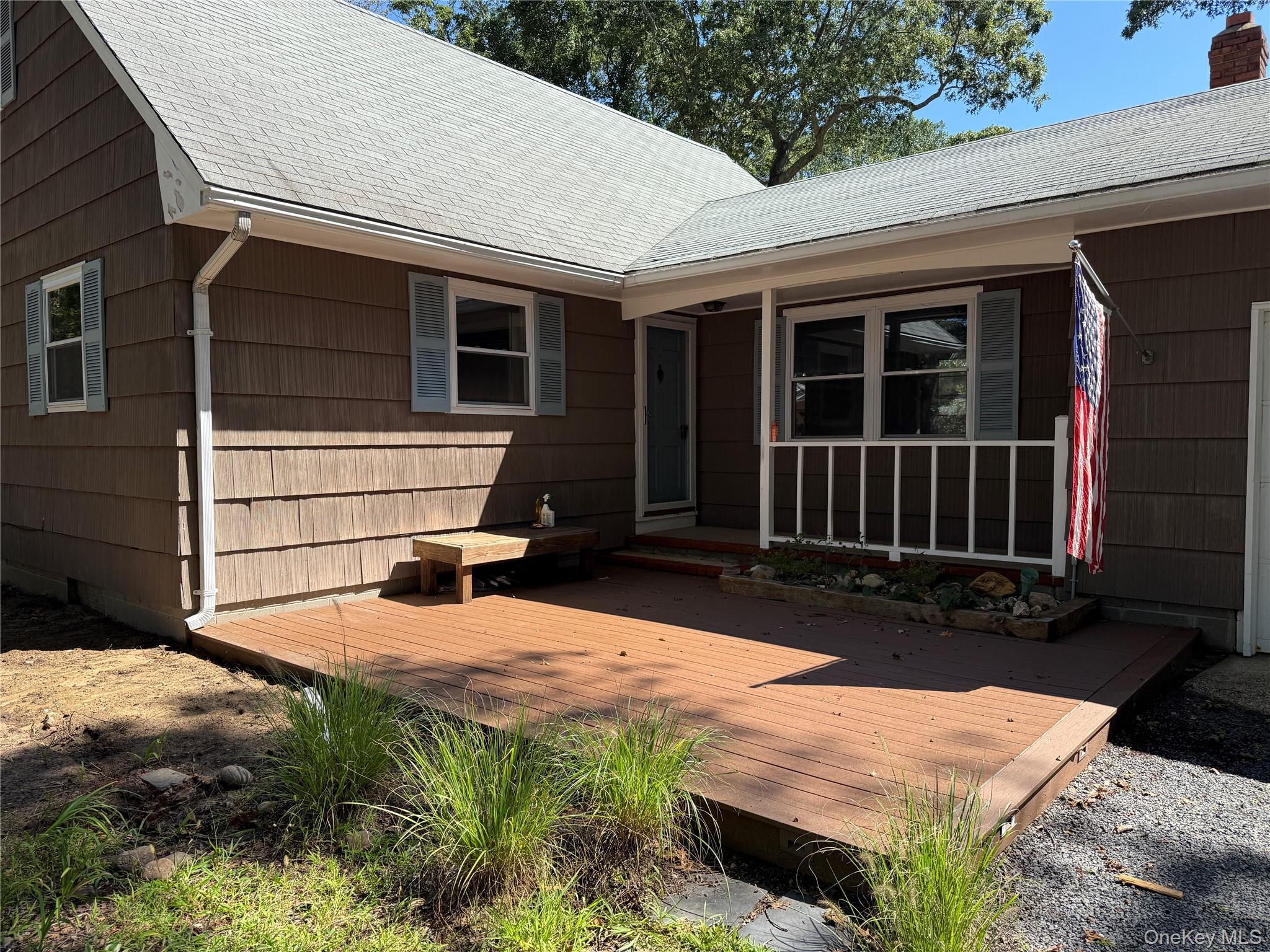 870 Horton Avenue, Mattituck, NY 11952