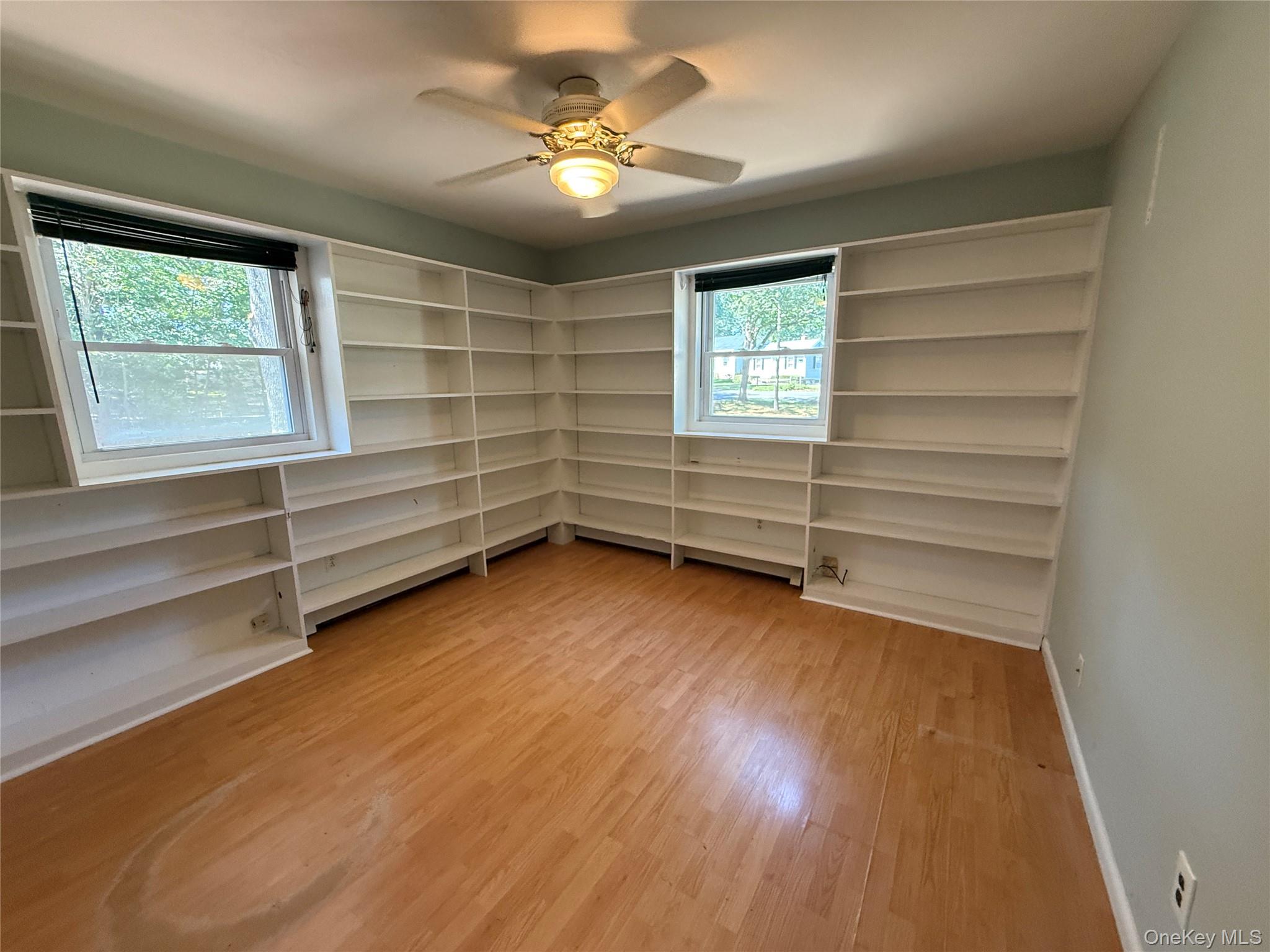 870 Horton Avenue, Mattituck, NY 11952