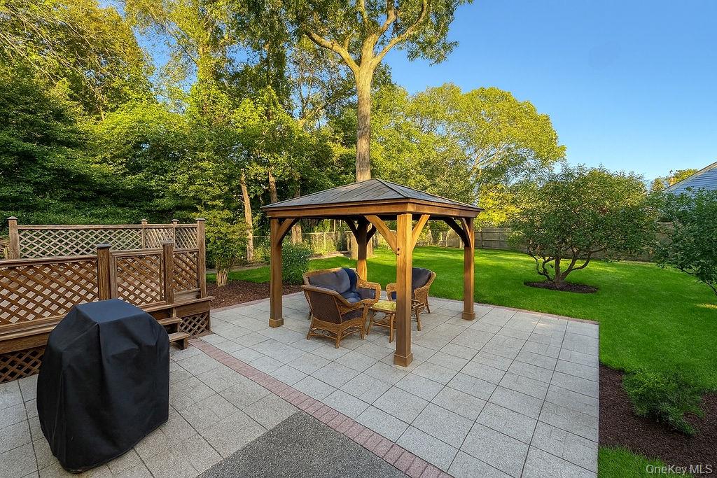 870 Horton Avenue, Mattituck, NY 11952