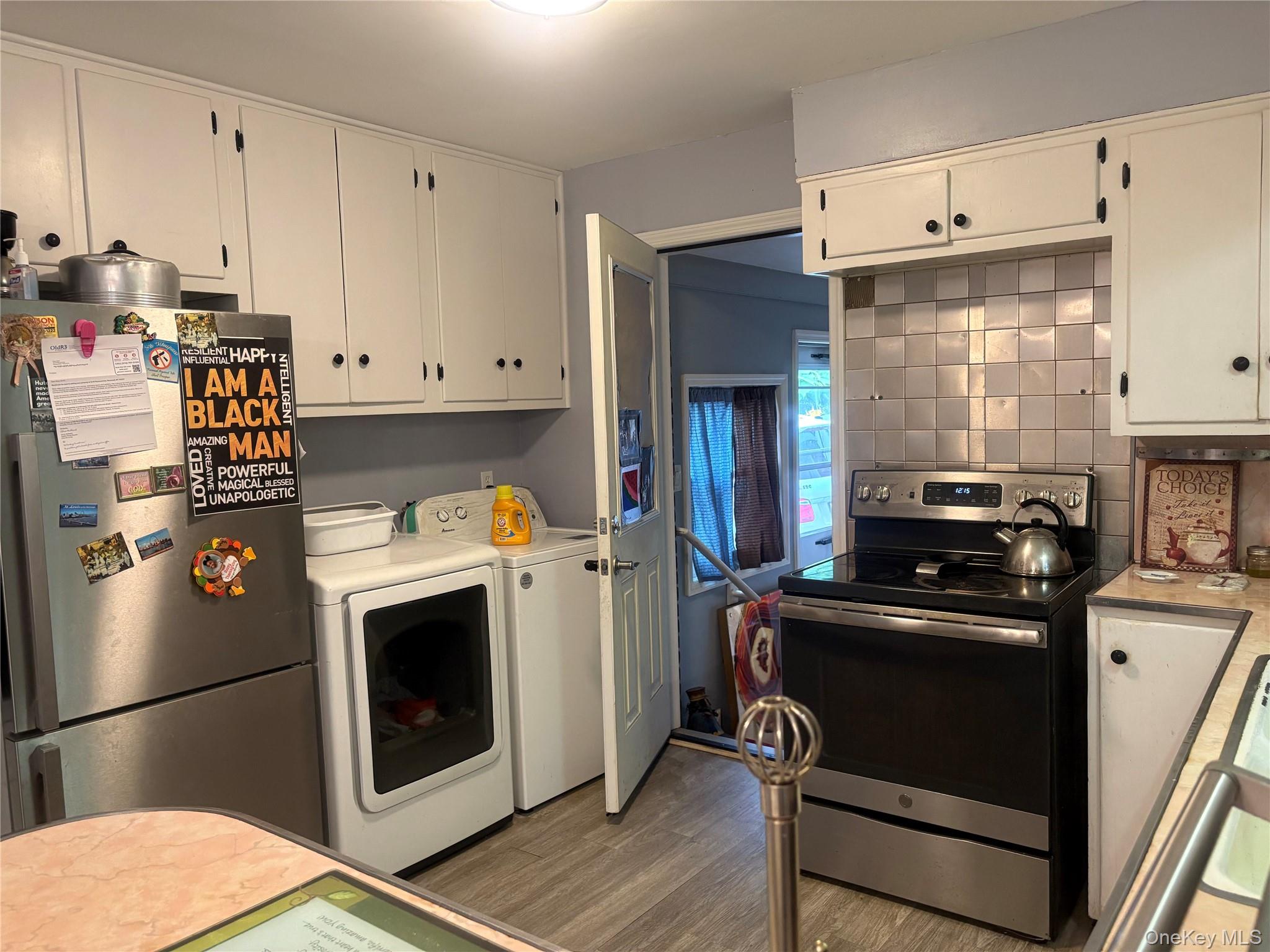 35 W Raymond Avenue, Roosevelt, NY 11575