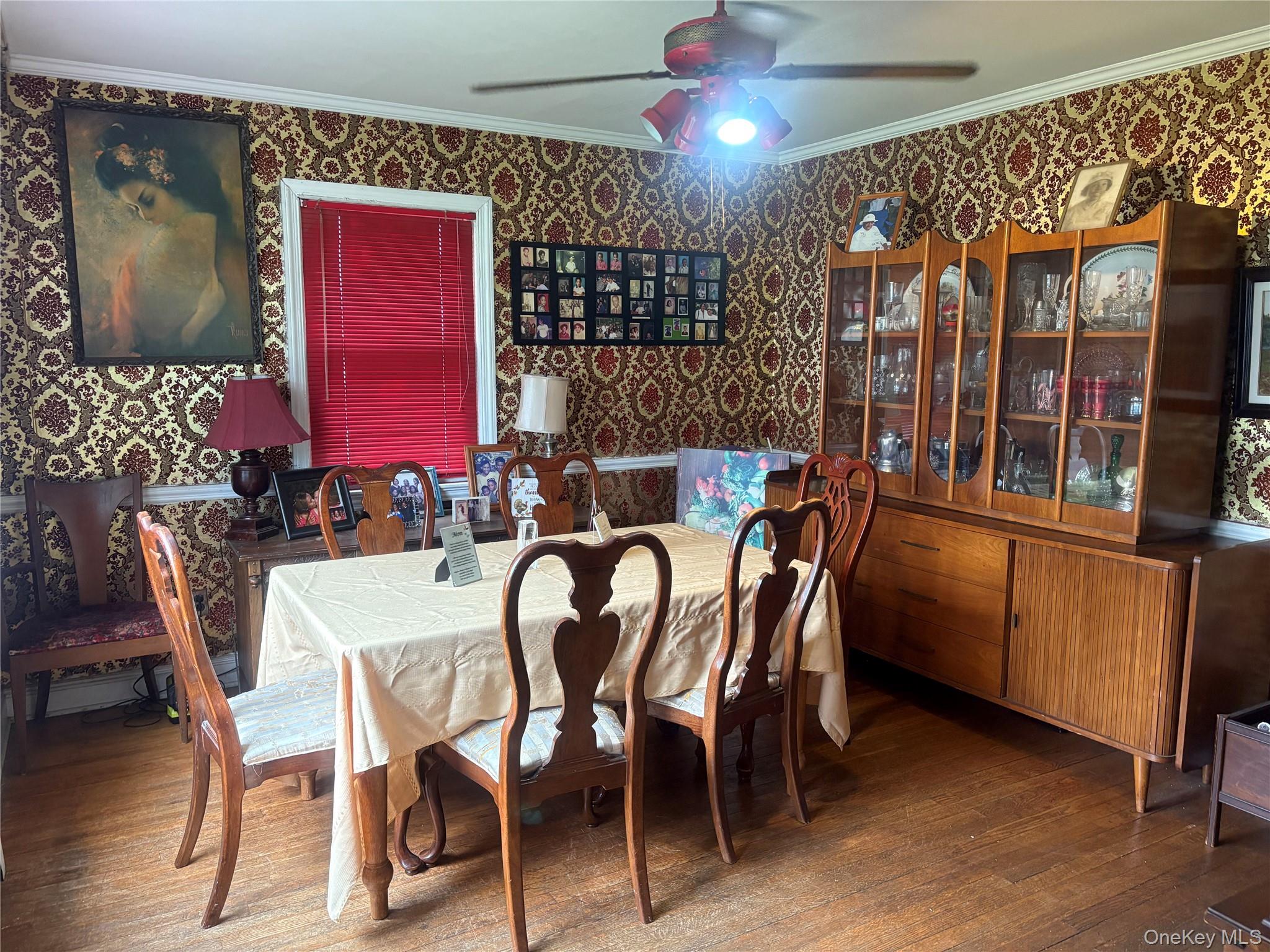 35 W Raymond Avenue, Roosevelt, NY 11575