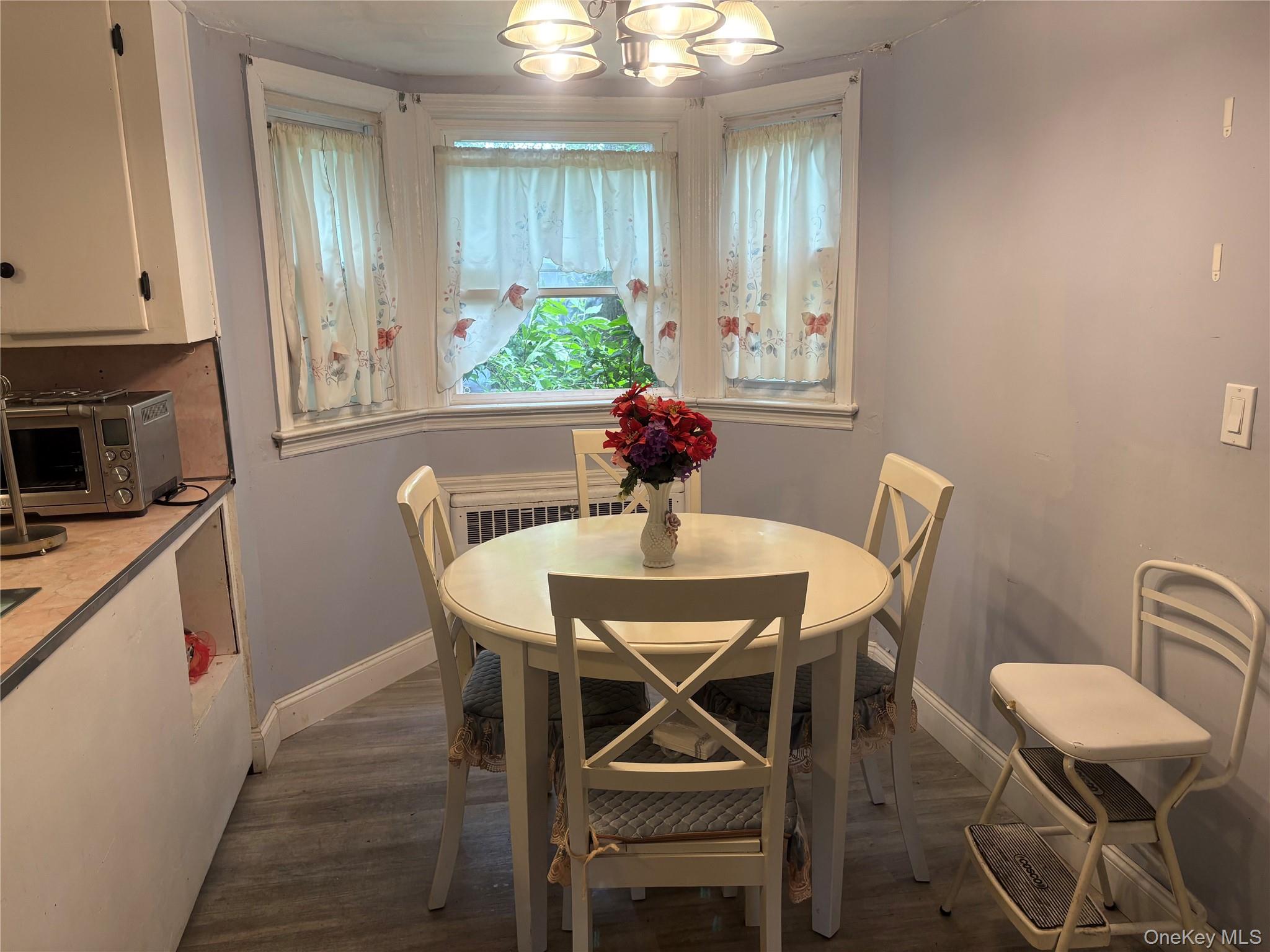 35 W Raymond Avenue, Roosevelt, NY 11575