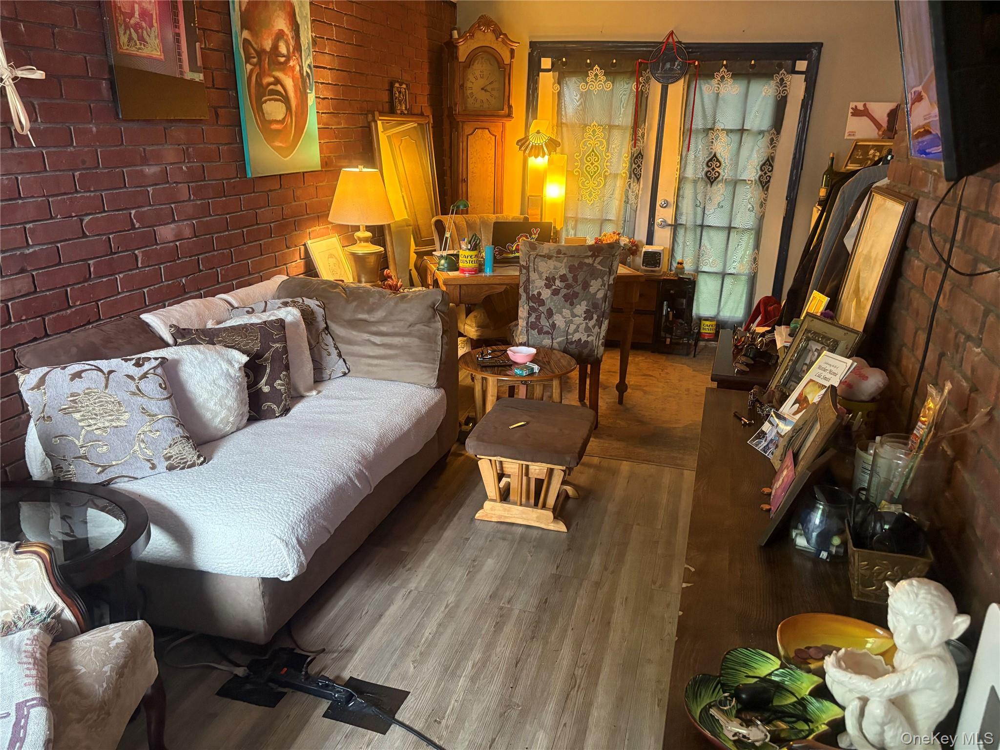 35 W Raymond Avenue, Roosevelt, NY 11575