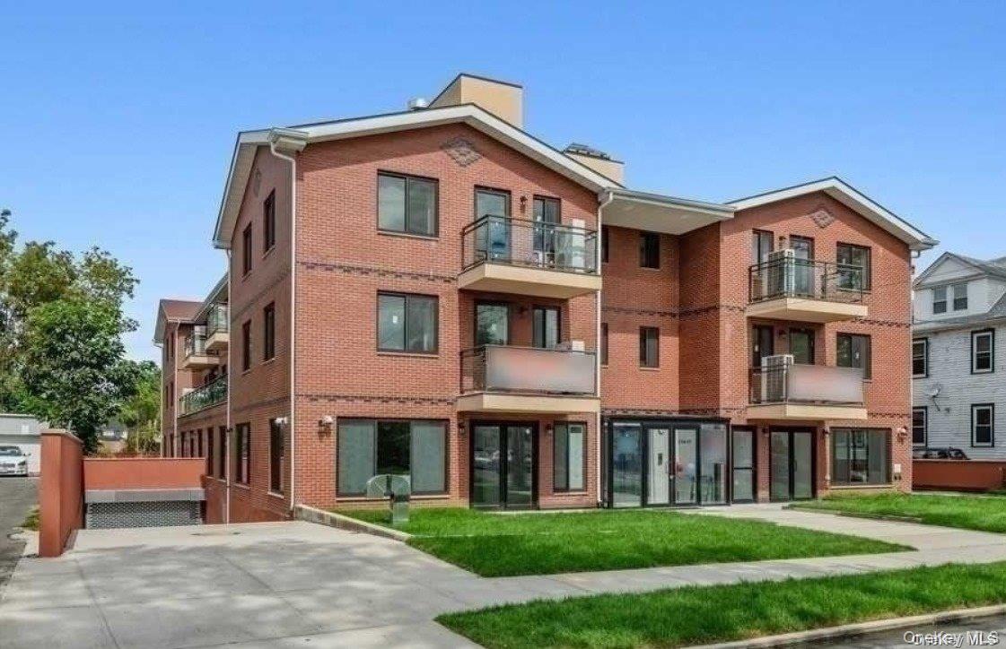 214-11 35th Avenue # C9, Bayside, NY 11361