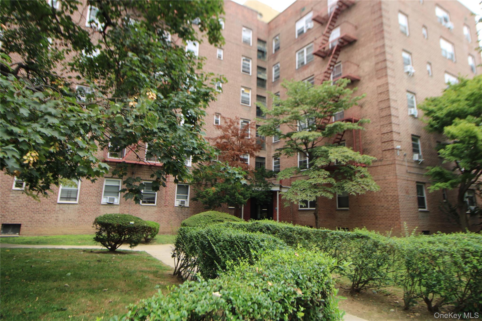 14737 38 Avenue # C48, Flushing, NY 11354