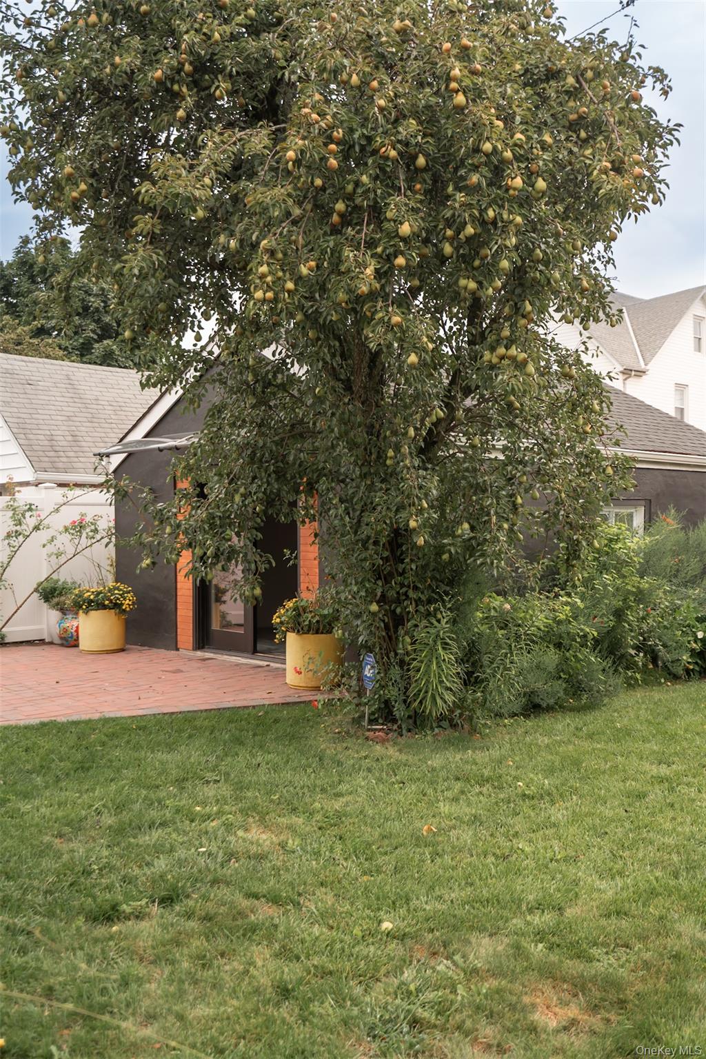 12043 194th Street, Saint Albans, NY 11412