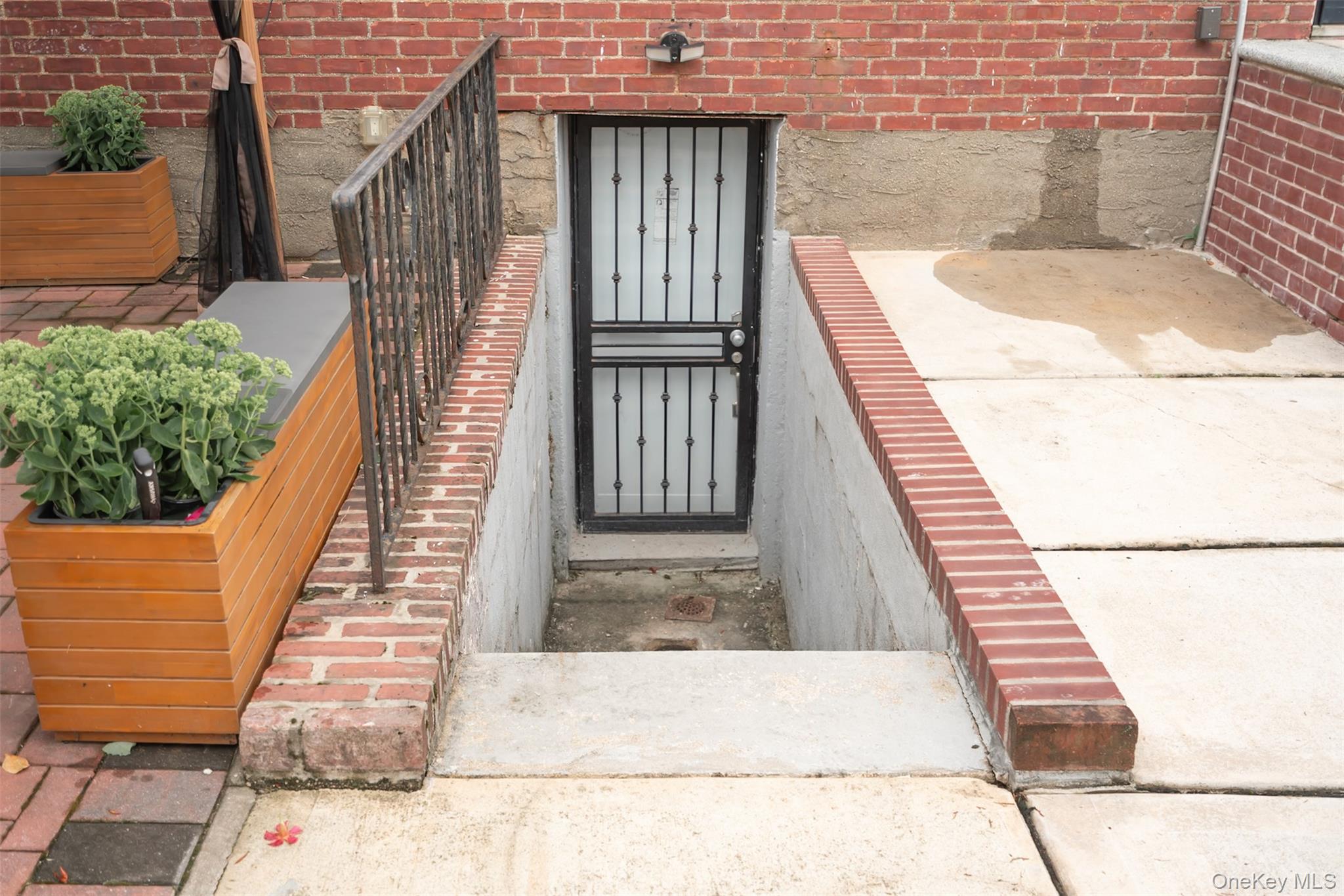 12043 194th Street, Saint Albans, NY 11412