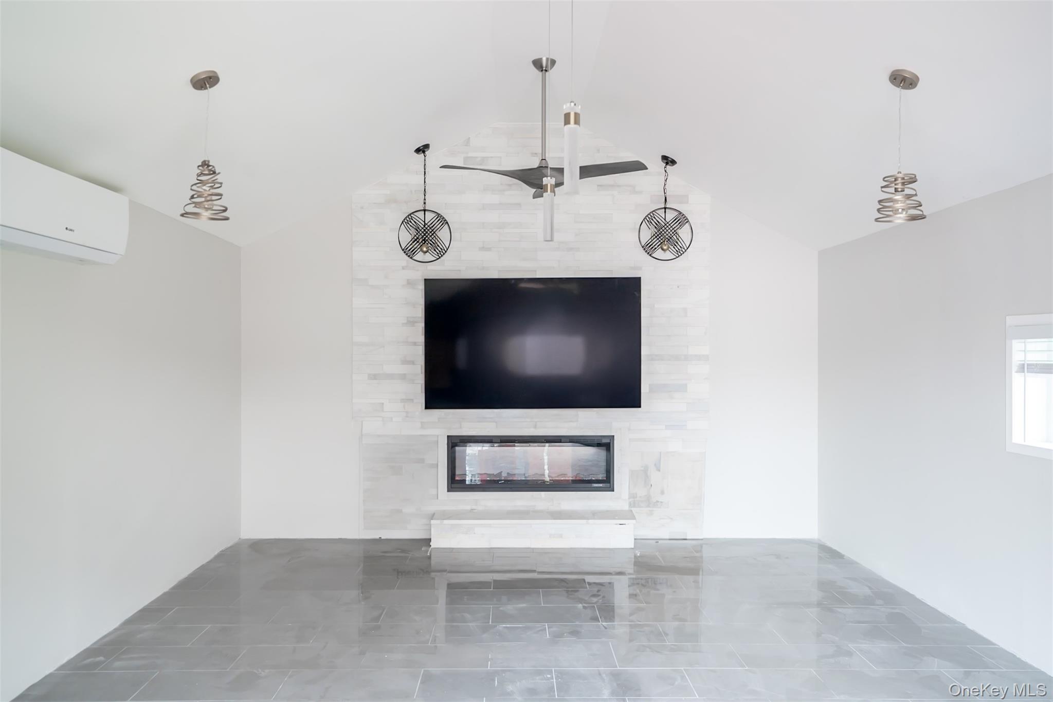 12043 194th Street, Saint Albans, NY 11412