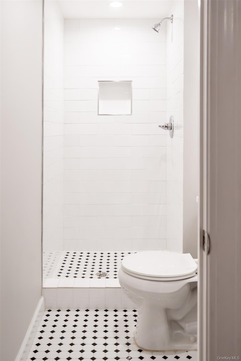 12043 194th Street, Saint Albans, NY 11412