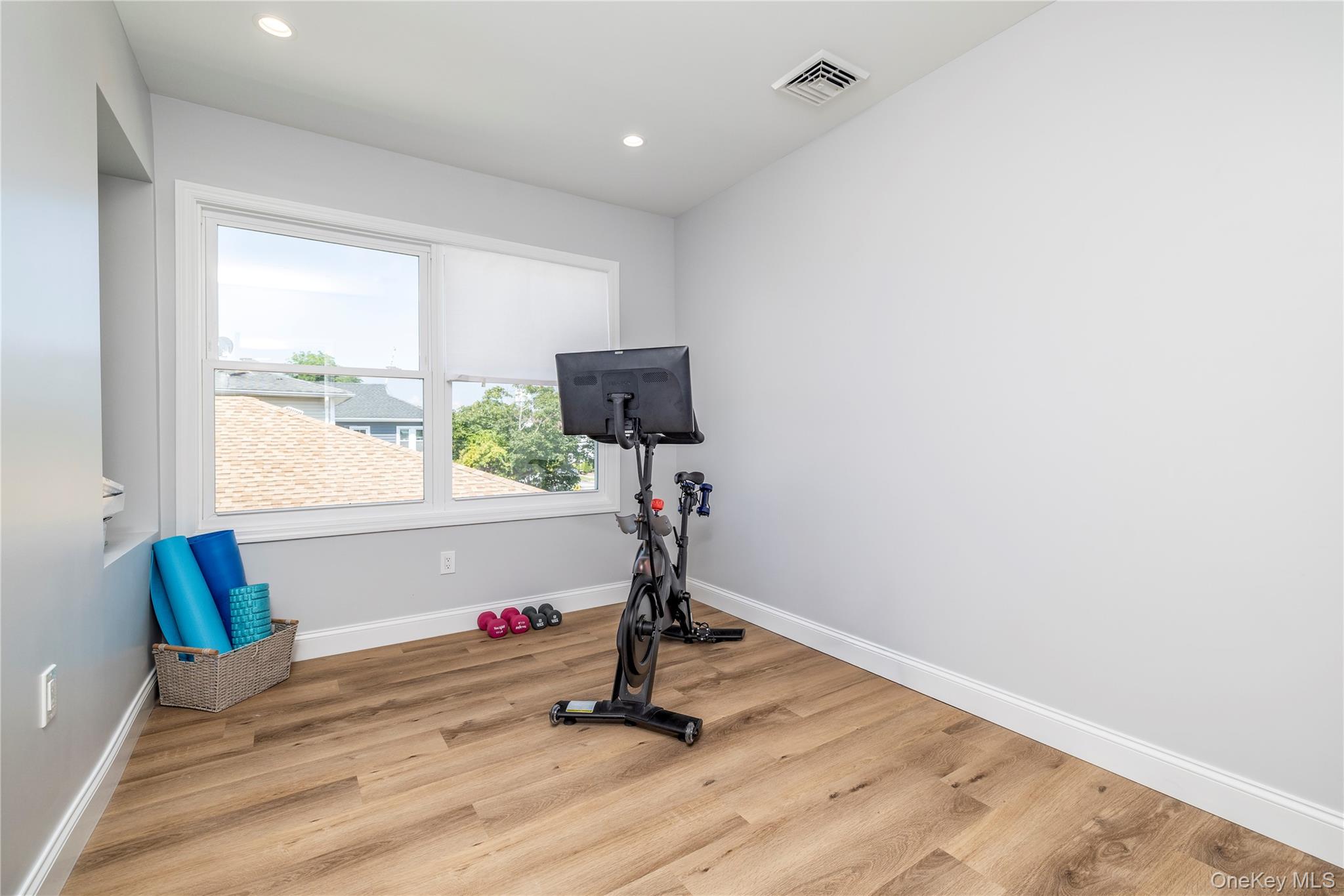 340 East Pine Street, Long Beach, NY 11561