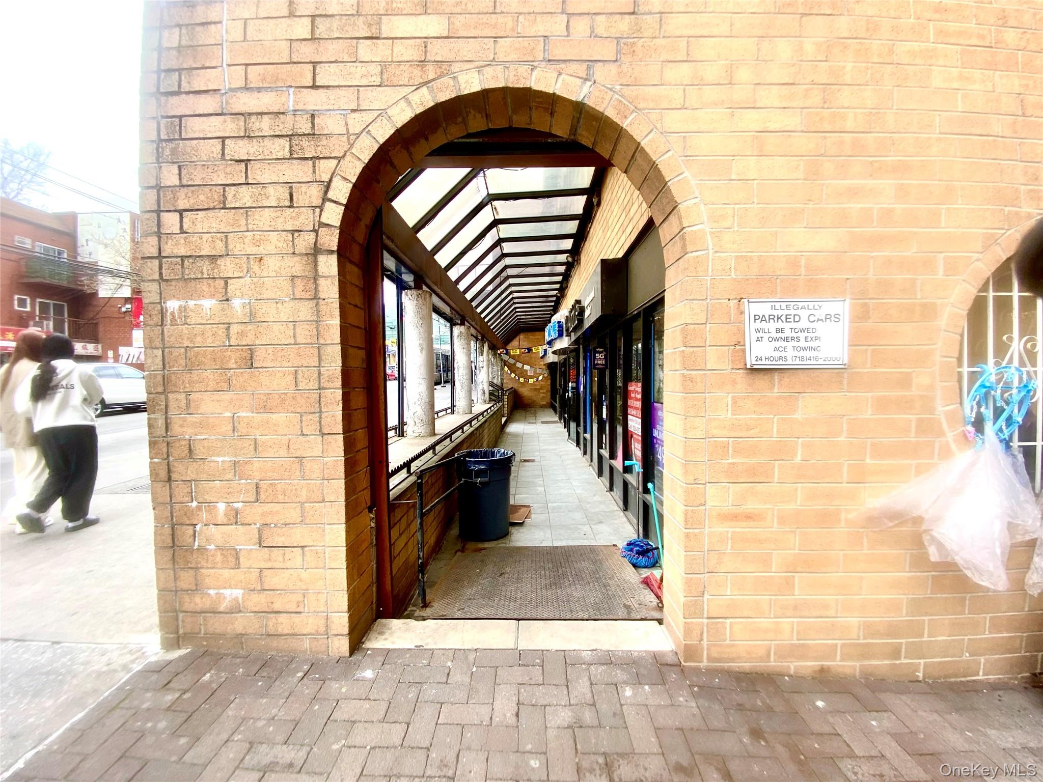 133-36 41st Road # 2B, Flushing, NY 11355