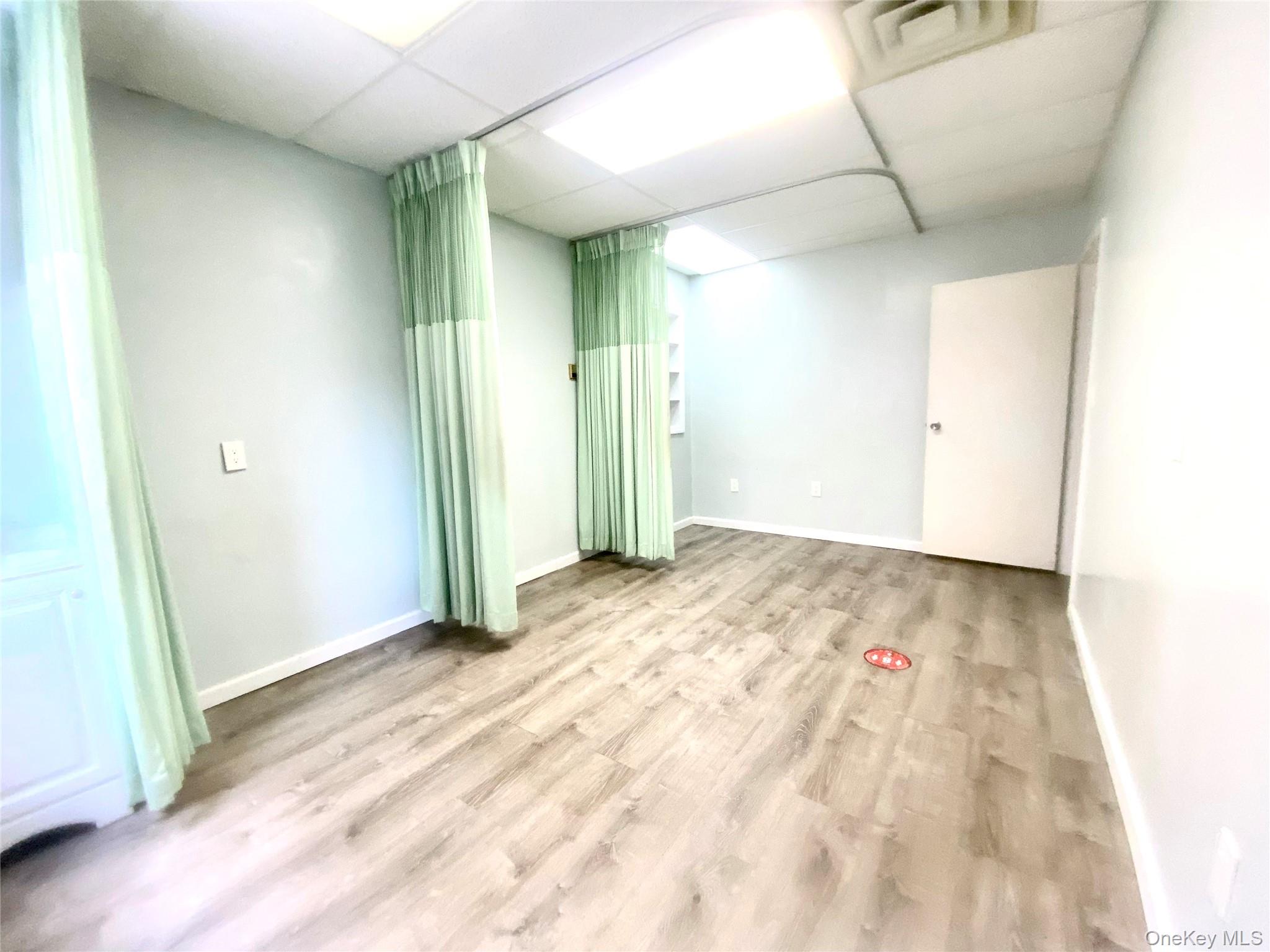 133-36 41st Road # 2B, Flushing, NY 11355