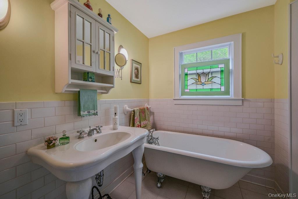 1000 Green Hill Lane, Greenport, NY 11944