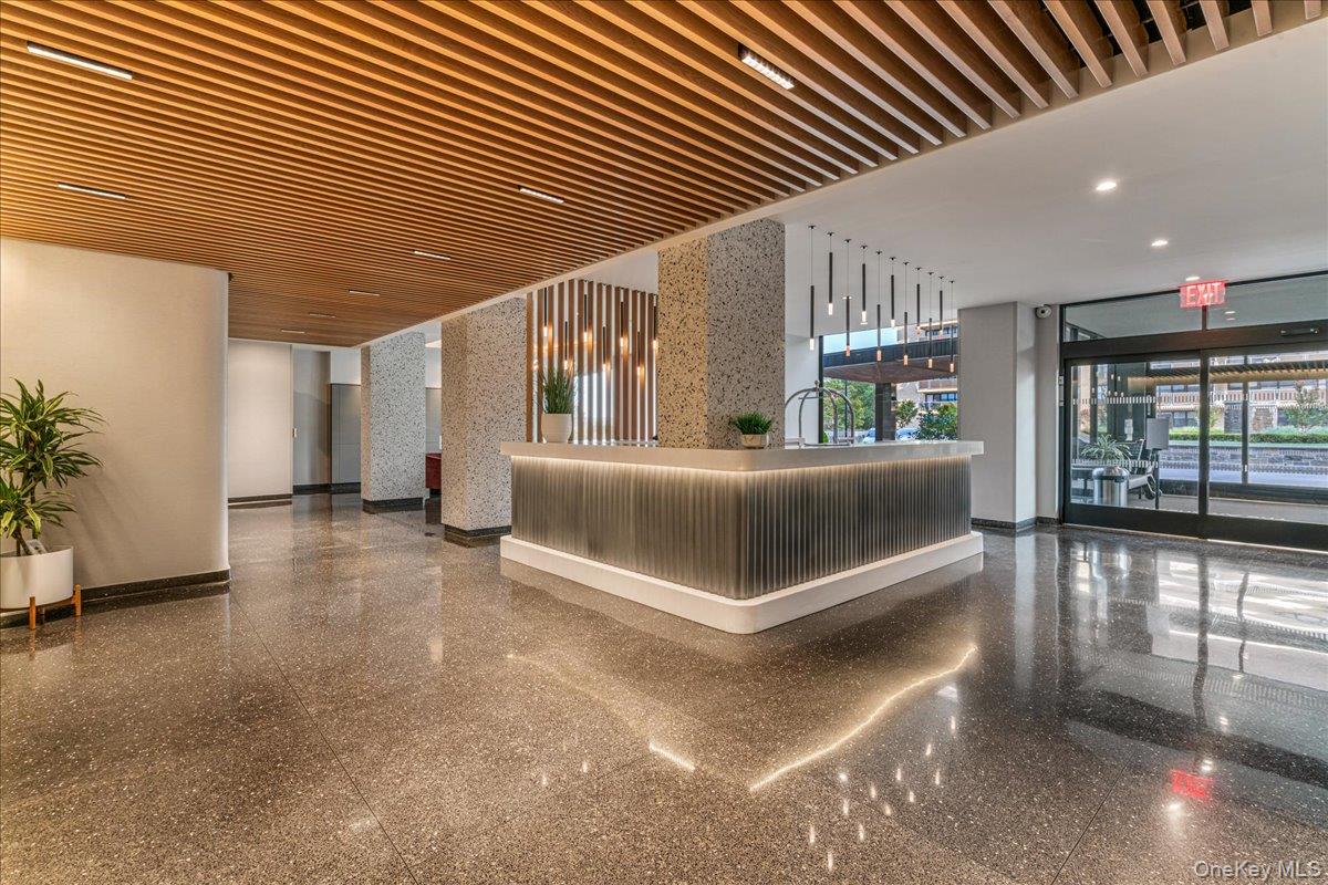 17-85 215th Street # 9L, Bayside, NY 11360