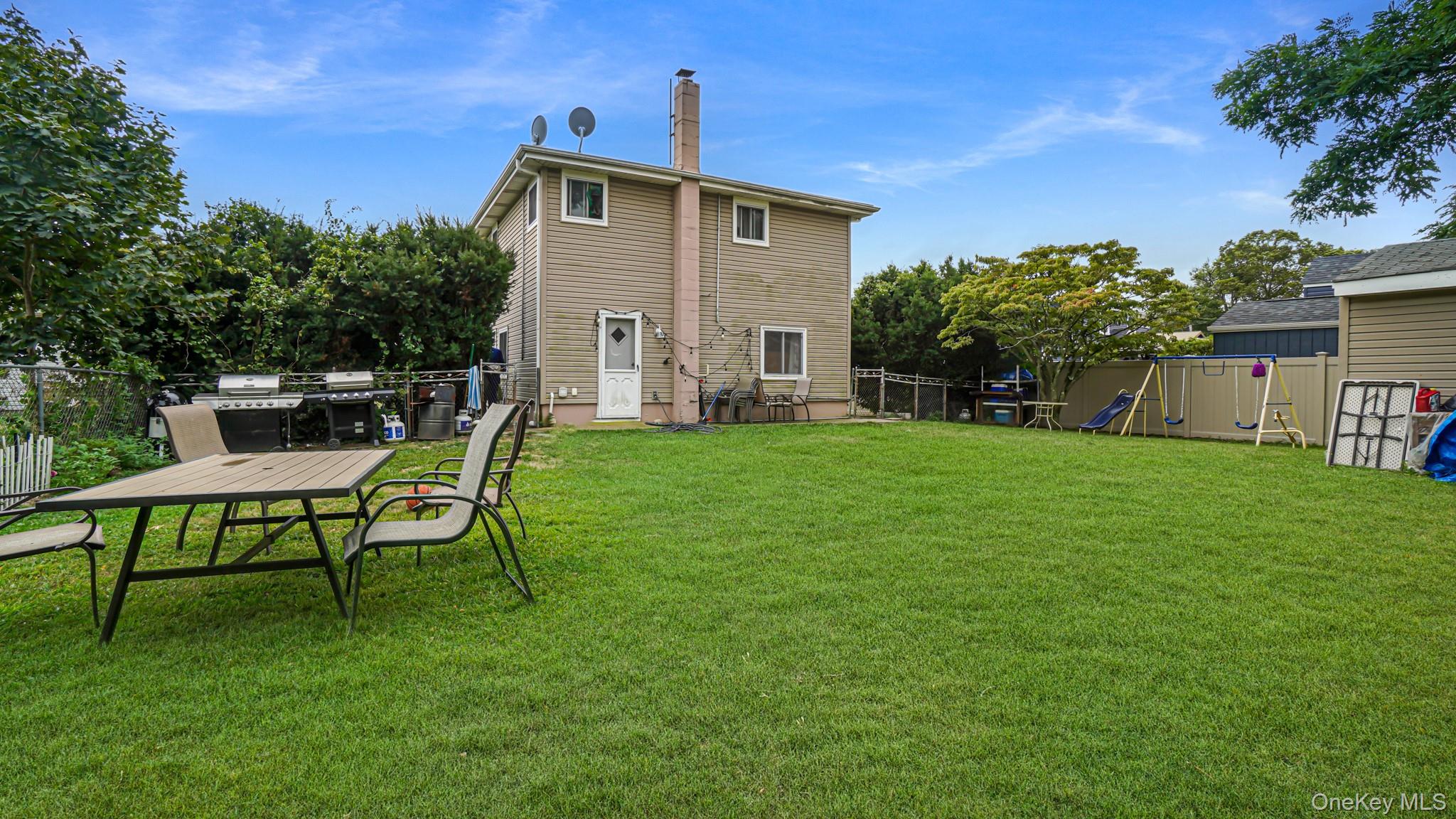 12 Garden Street, Bay Shore, NY 11706