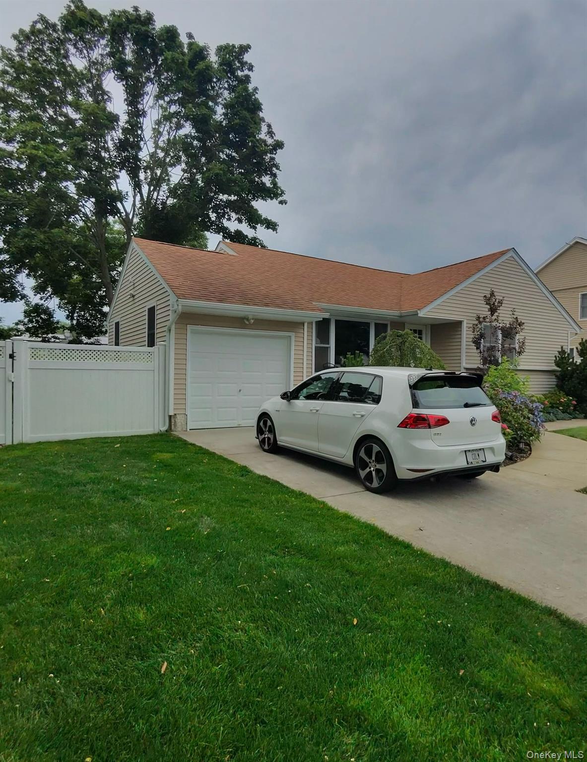 82 Stone Boulevard, Massapequa, NY 11758