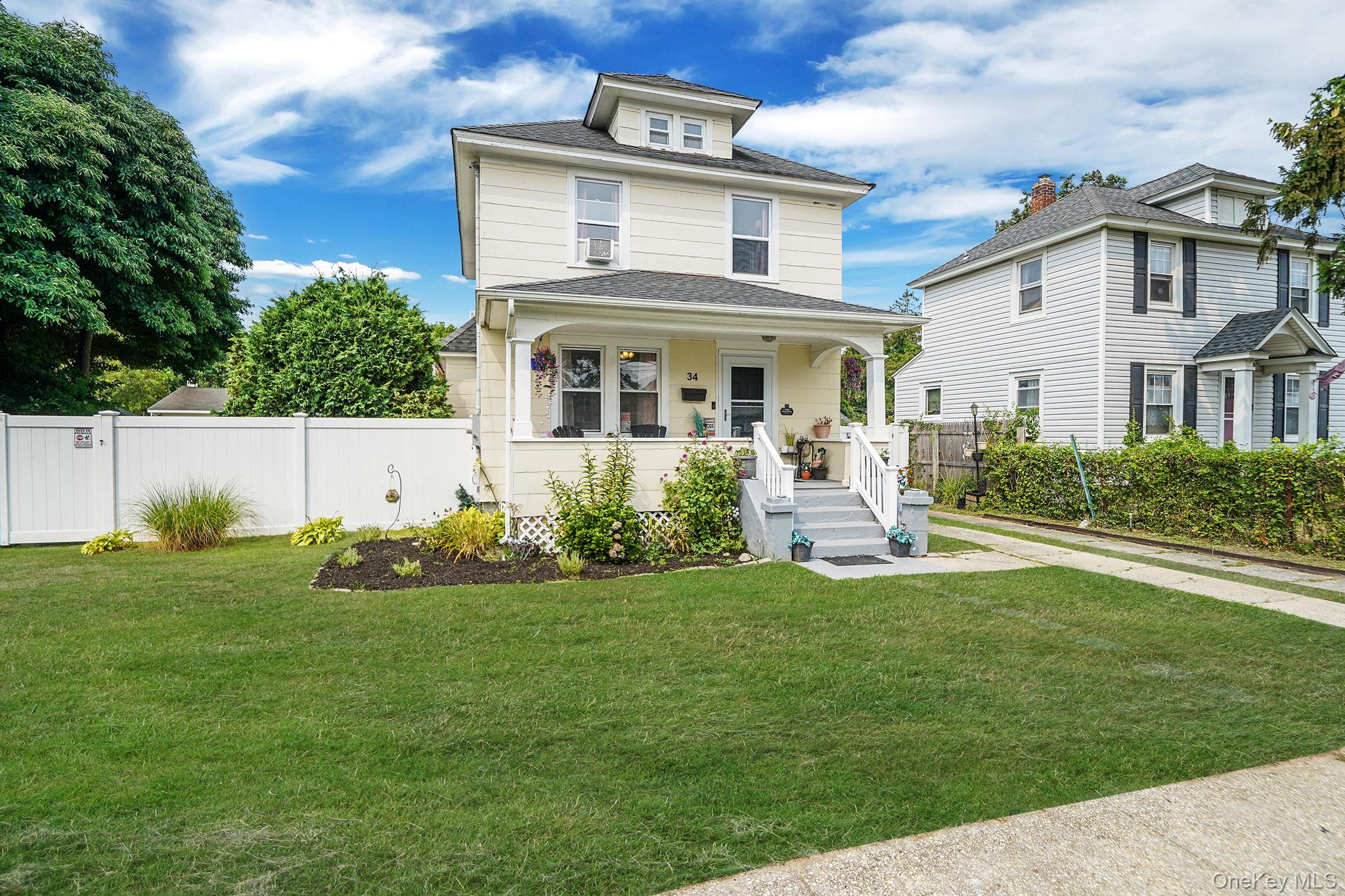 34 Belford Avenue, Bay Shore, NY 11706