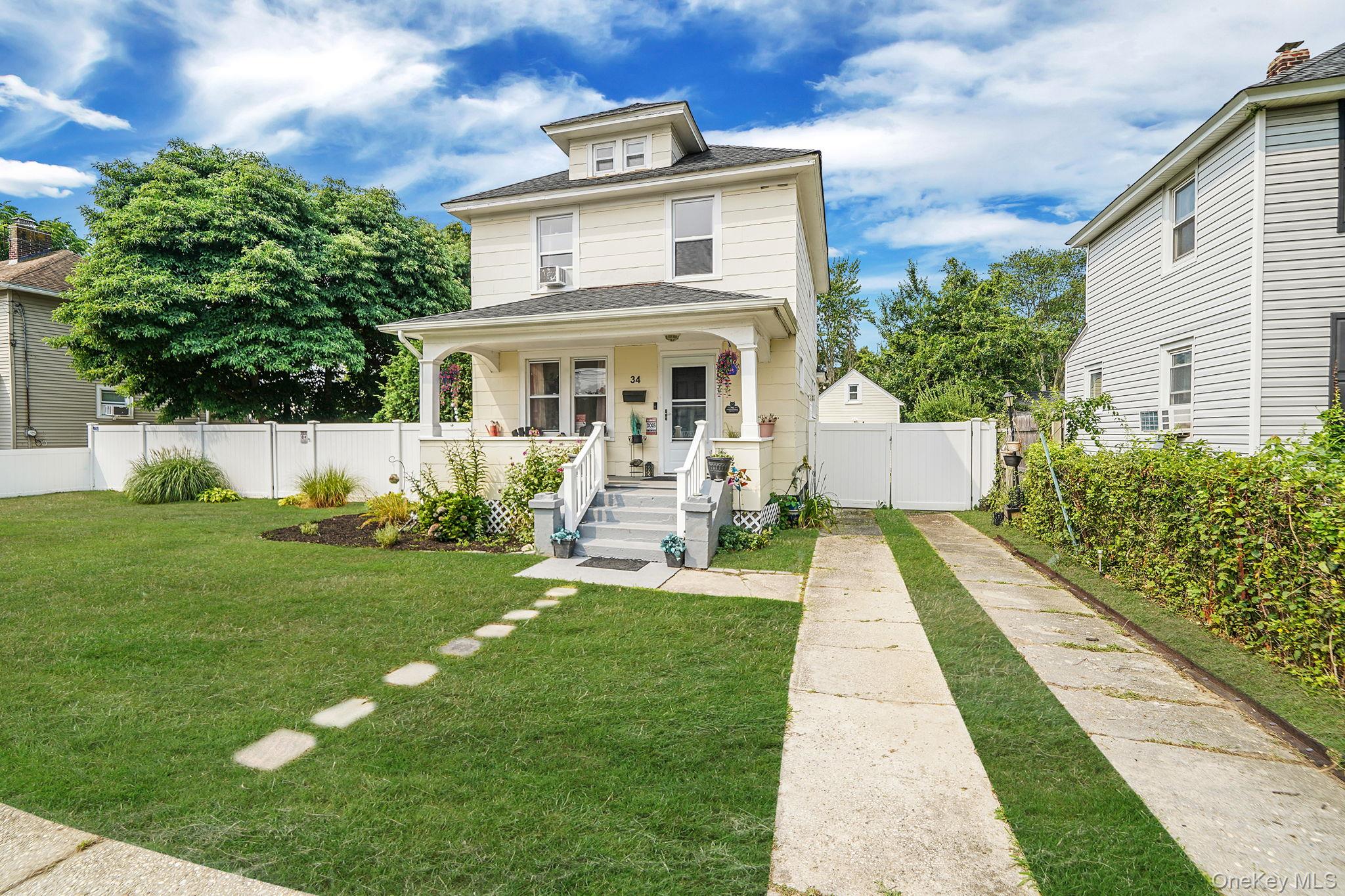 34 Belford Avenue, Bay Shore, NY 11706