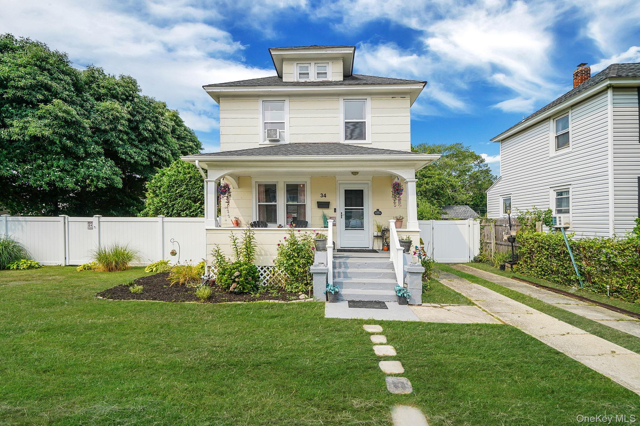 34 Belford Avenue, Bay Shore, NY 11706