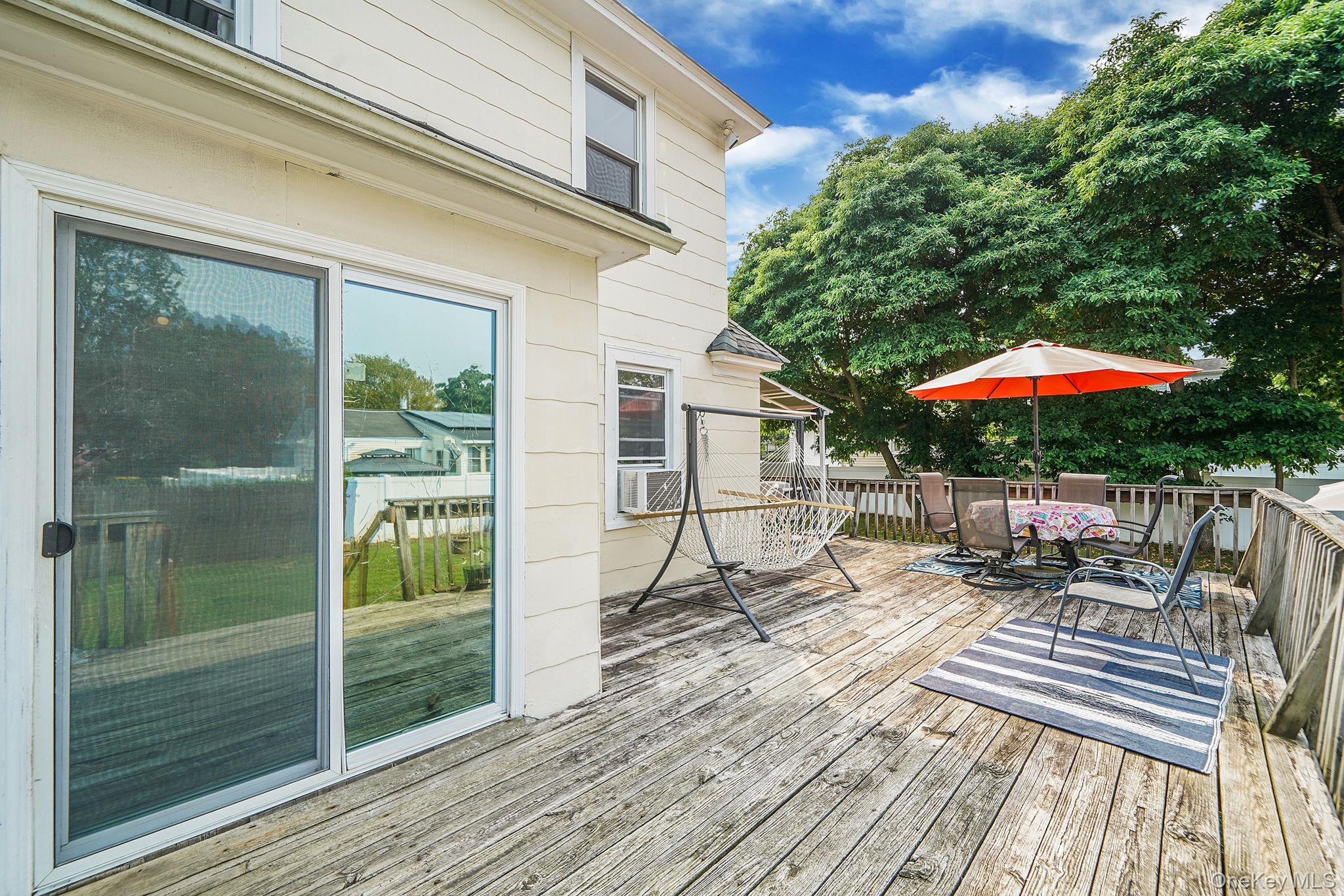 34 Belford Avenue, Bay Shore, NY 11706