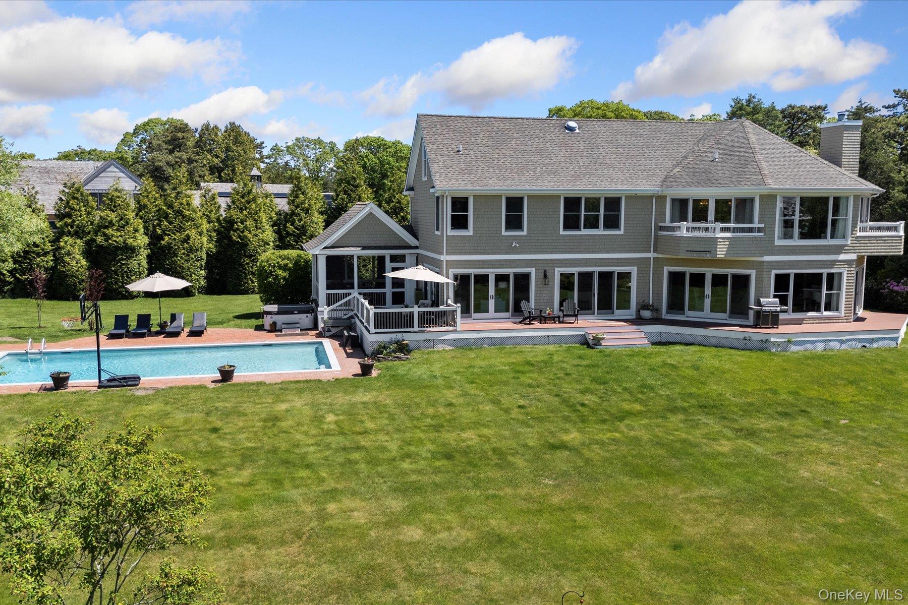 5 Woodcock Lane, Remsenburg, NY 11960