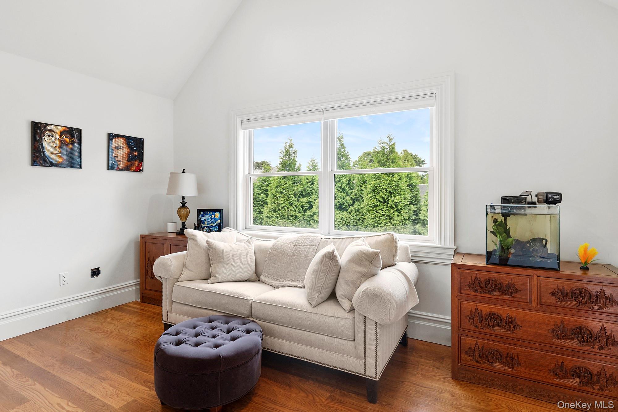 5 Woodcock Lane, Remsenburg, NY 11960