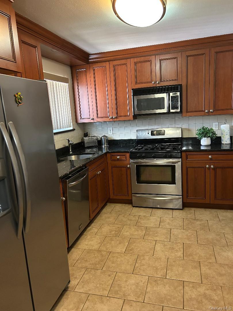 228 Feller Drive, Central Islip, NY 11722