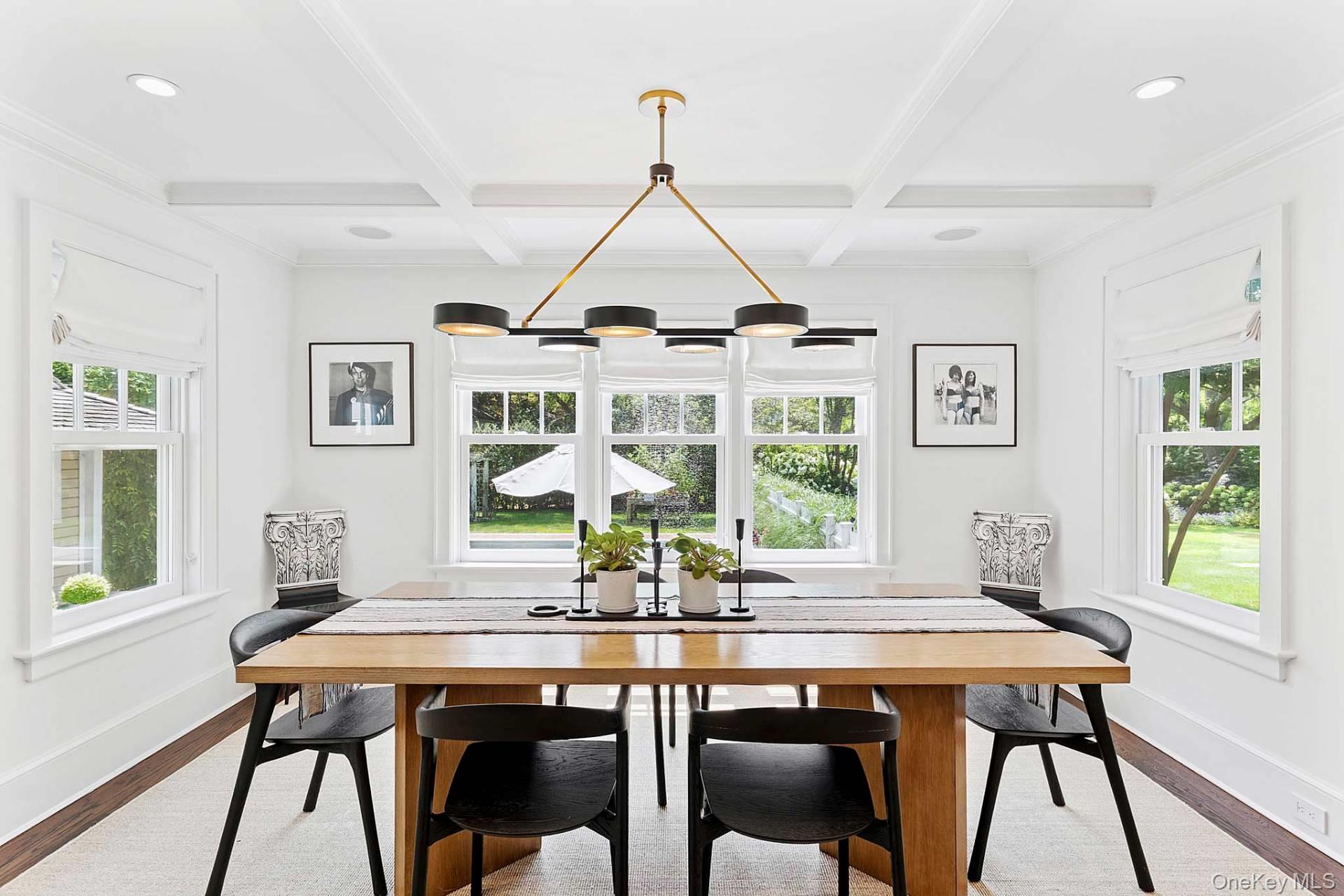 100 Lee Avenue, Southampton, NY 11968